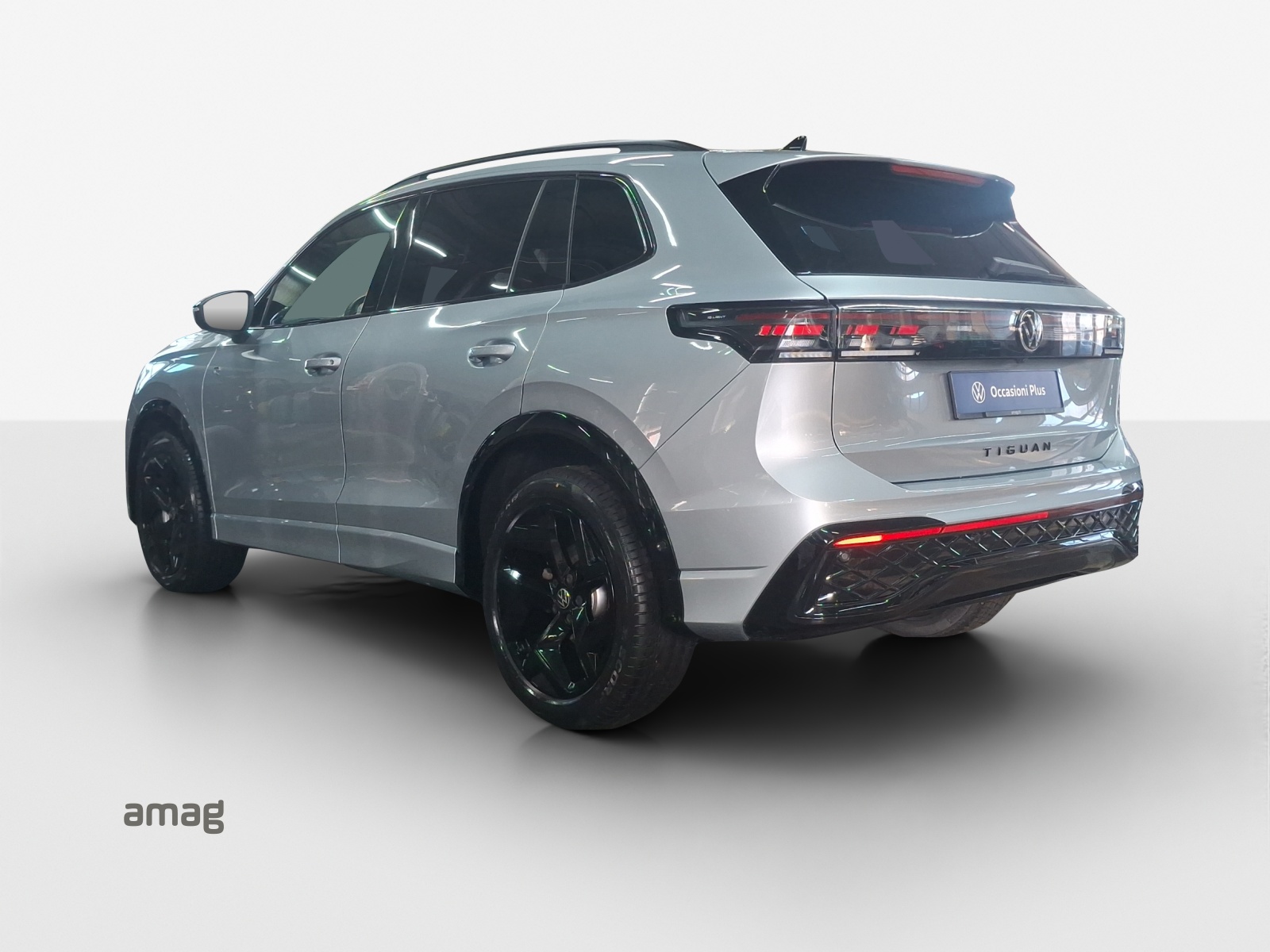 VW Tiguan 2.0 TDI SCR R-Line 4Motion DSG-image-2