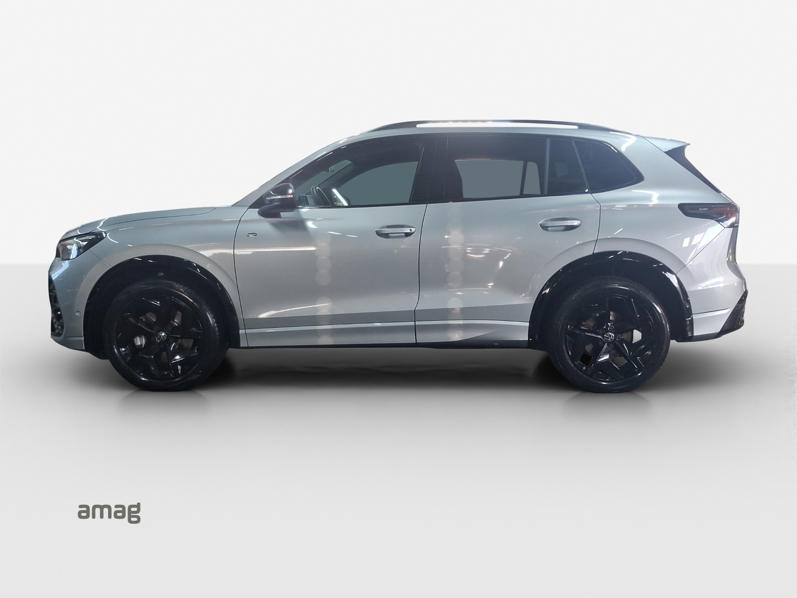 VW Tiguan 2.0 TDI SCR R-Line 4Motion DSG-image-1