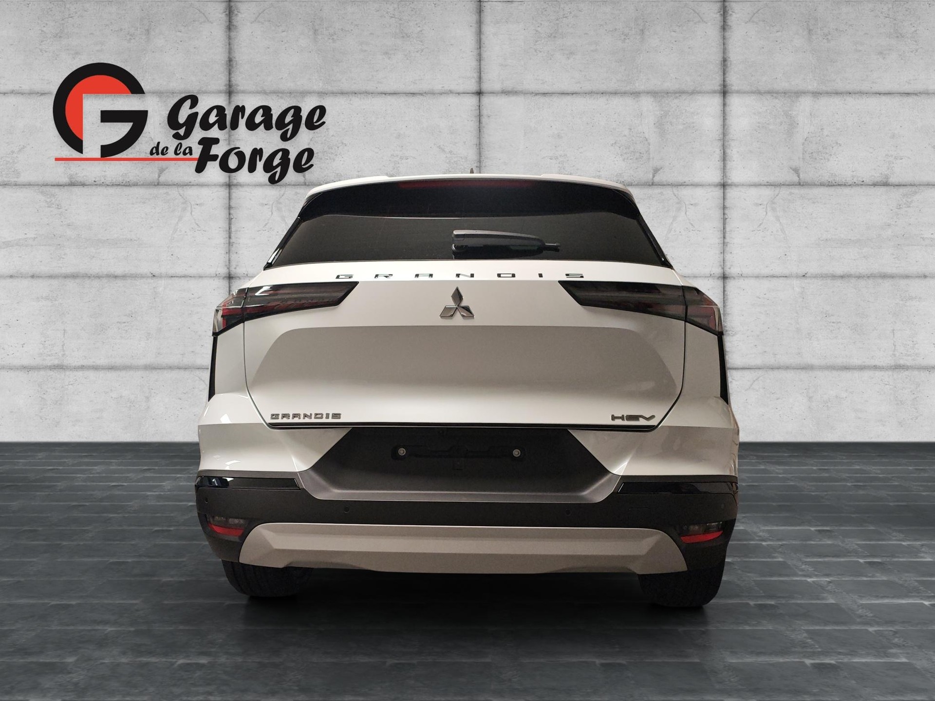 MITSUBISHI Grandis 1.8 HEV Instyle-image-3