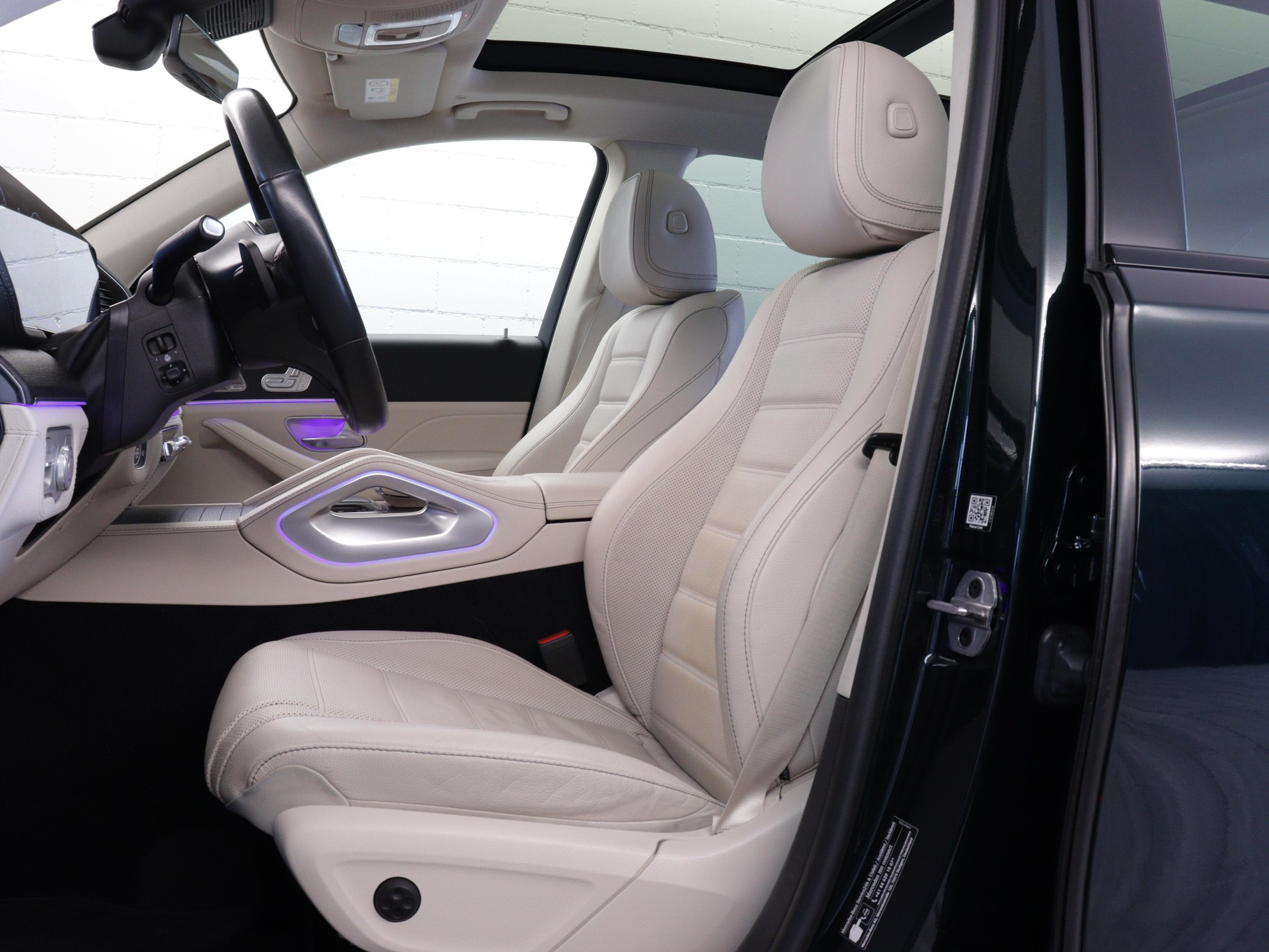 MERCEDES-BENZ GLE 400 d AMG Line 4matic-image-9