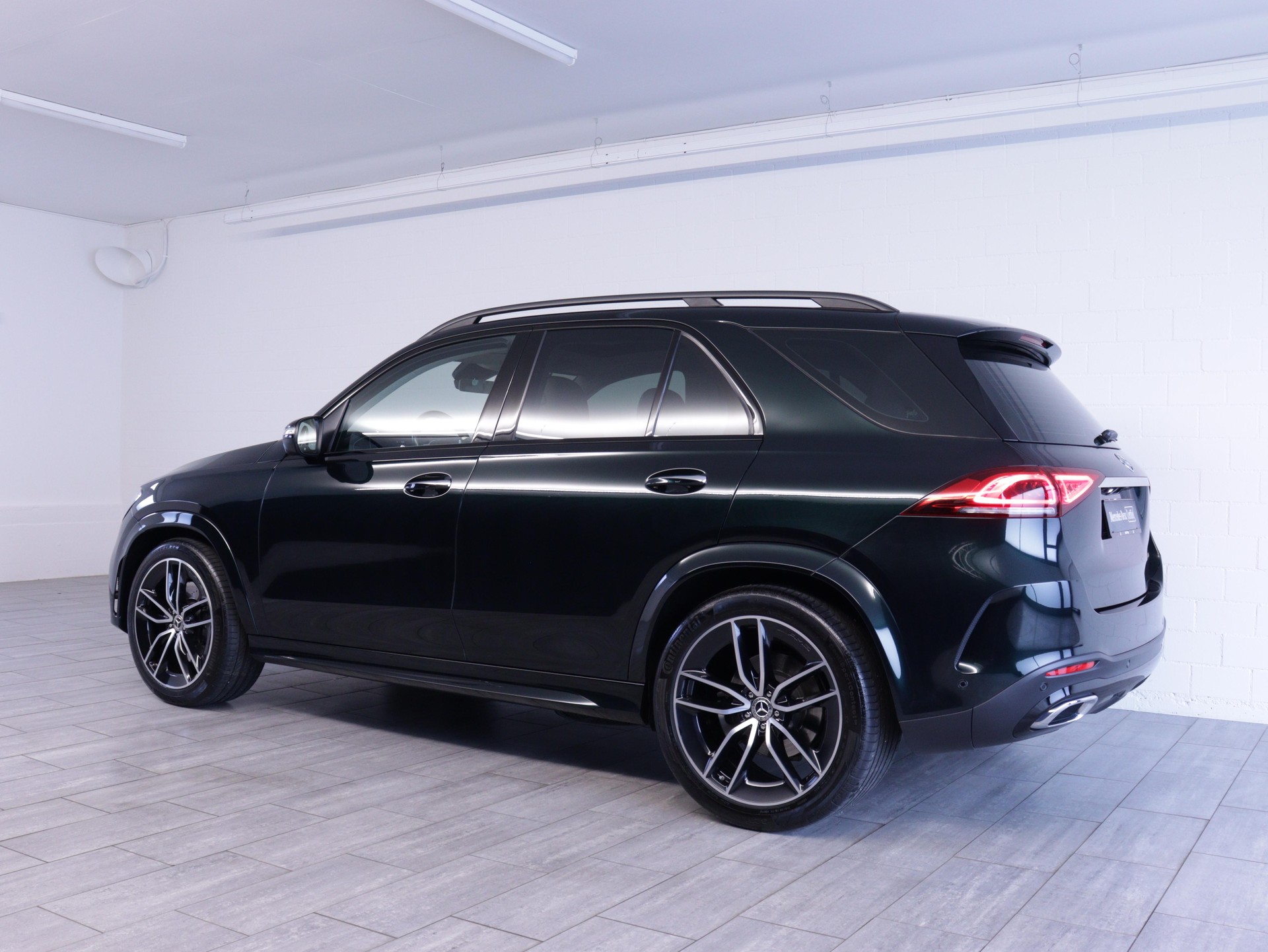 MERCEDES-BENZ GLE 400 d AMG Line 4matic-image-2