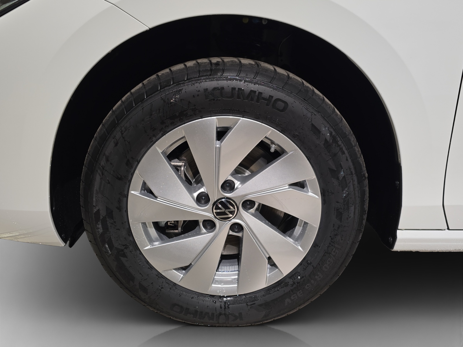 VW Passat Variant 2.0 TDI evo Basis DSG-image-15