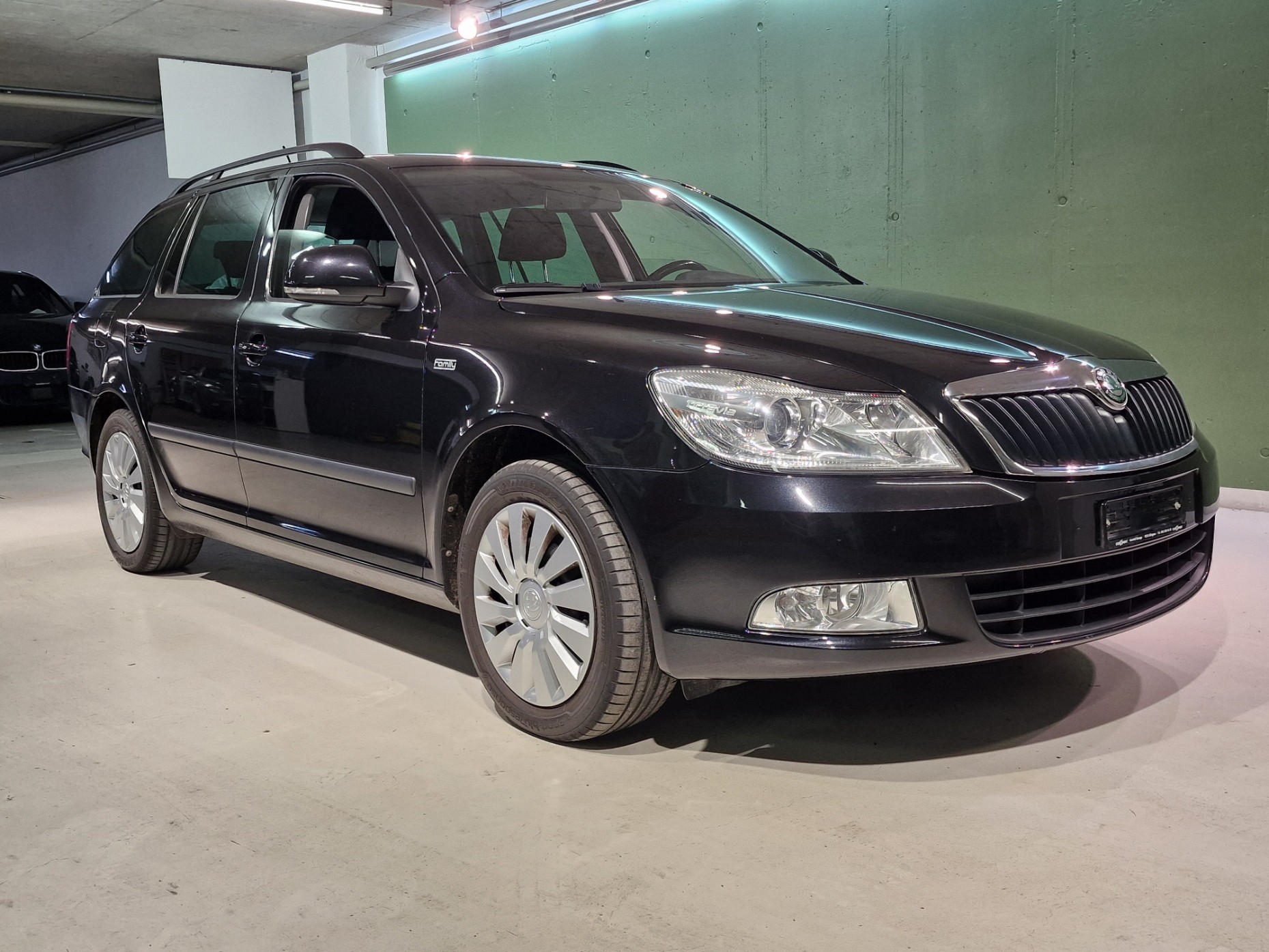 SKODA Octavia Combi 1.4 TSI Active-image-0