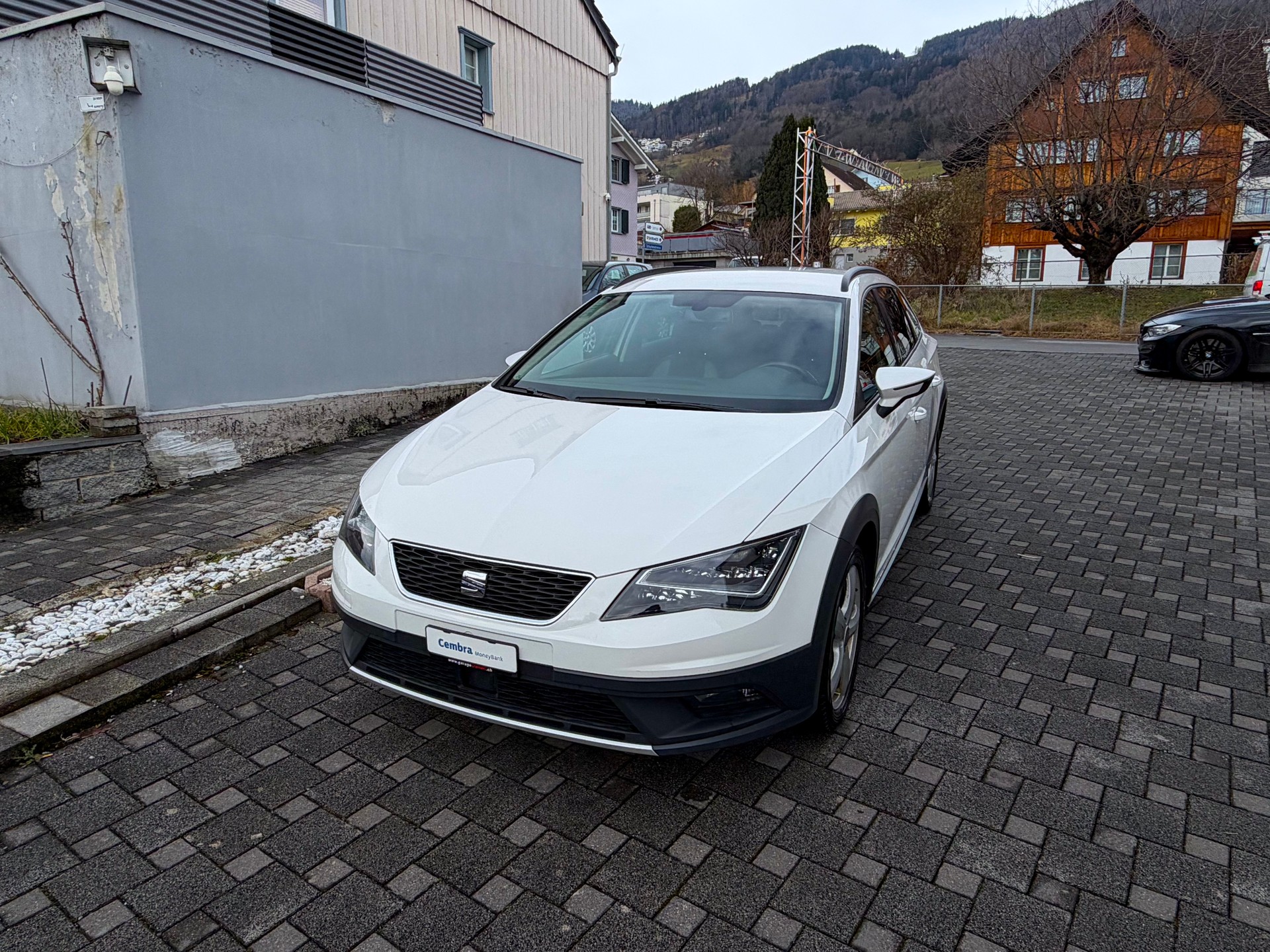 SEAT Leon ST 2.0 TDI X-Perience 4Drive DSG-image-0