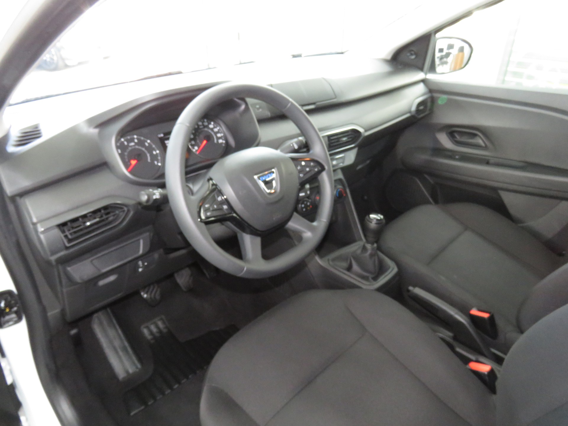 DACIA Sandero SCe 65 Essential-image-6