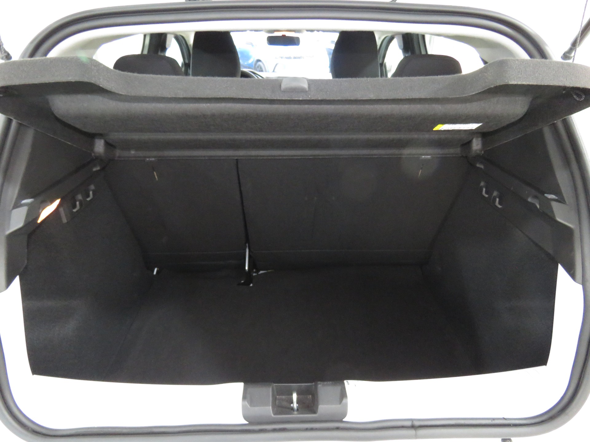 DACIA Sandero SCe 65 Essential-image-10