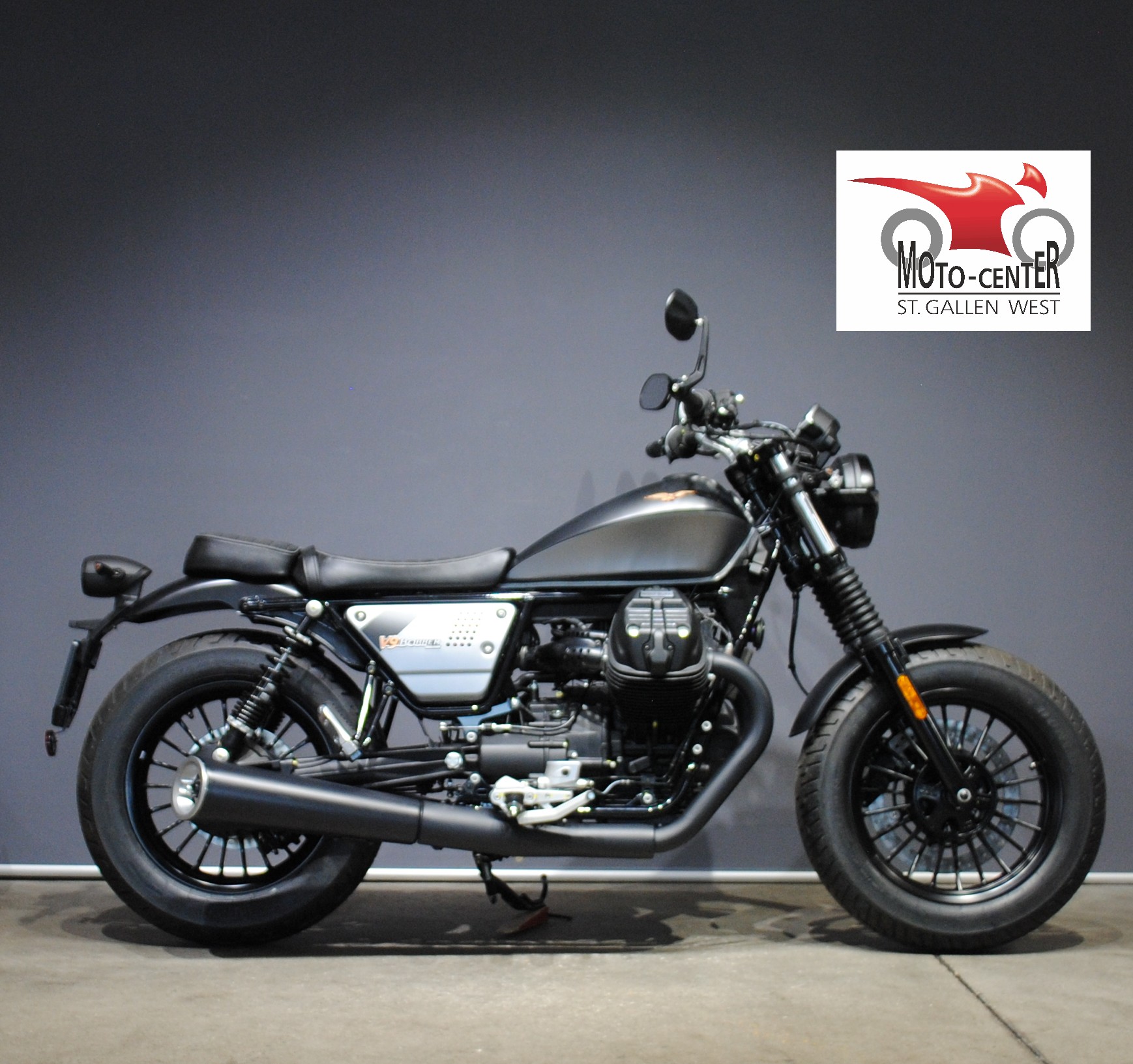 MOTO GUZZI V9 Bobber Special Edition-showroom-element-1