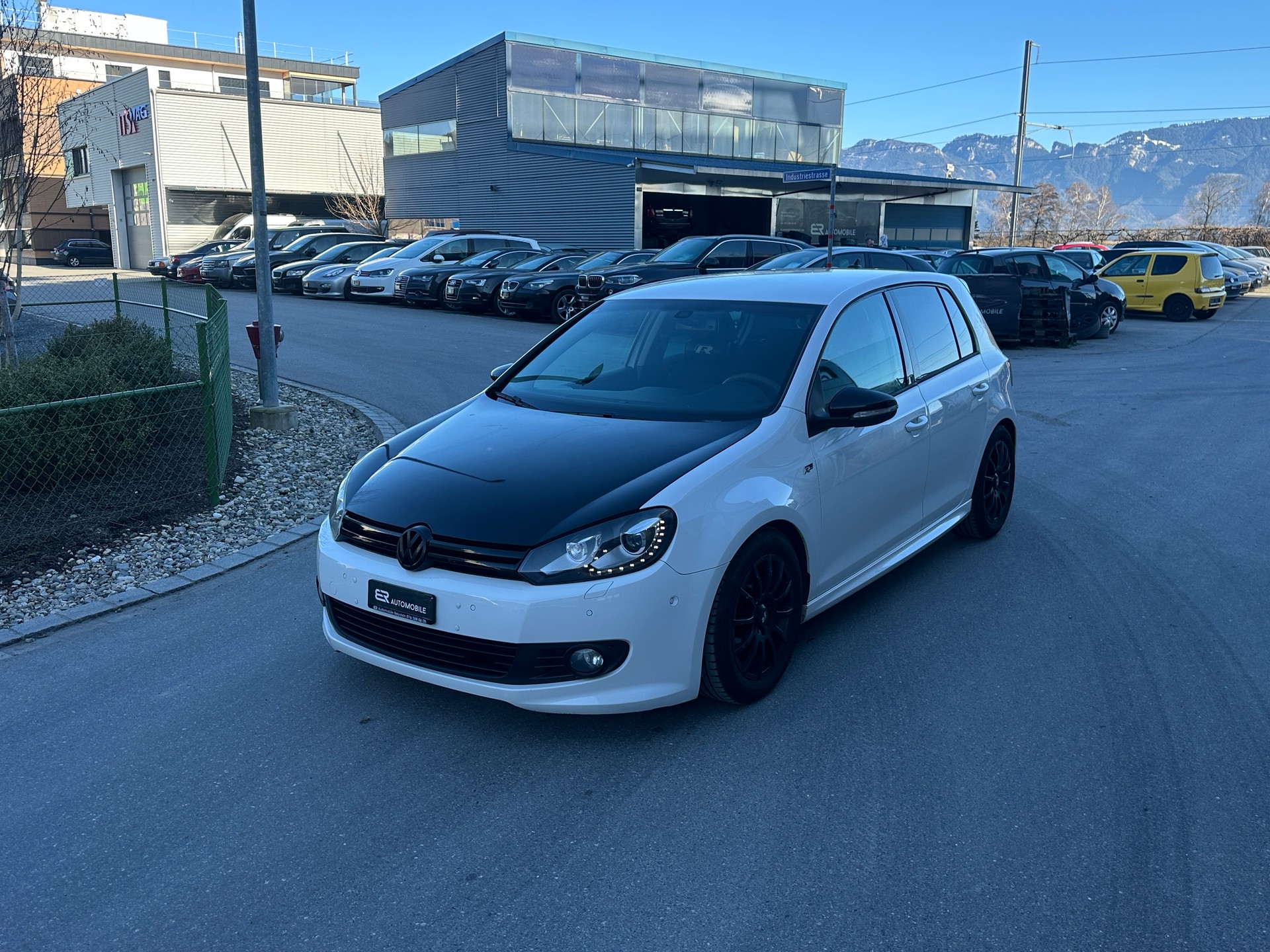 VW Golf 1.2 TSI R-Line-image-0
