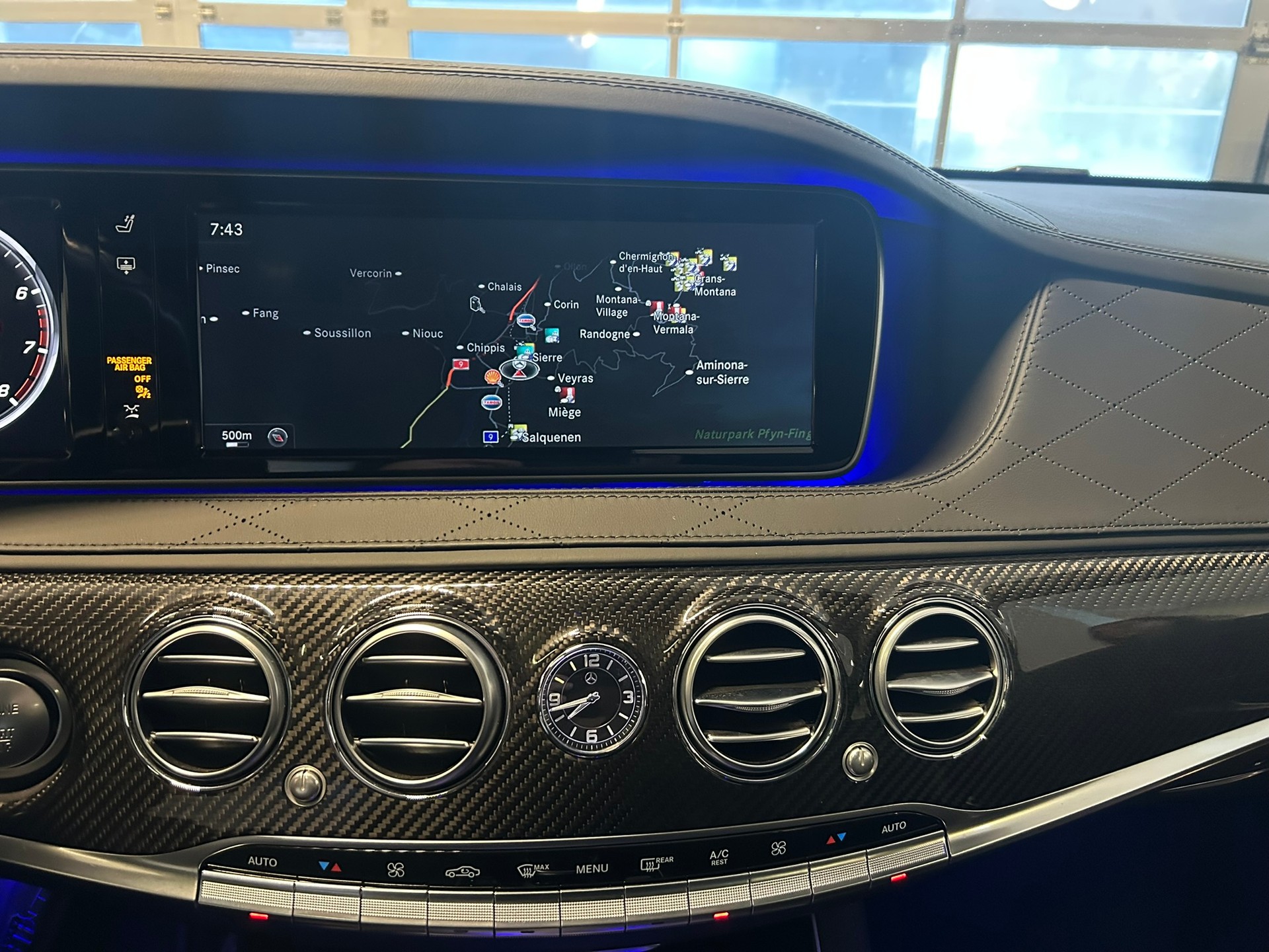 MERCEDES-BENZ S 500 4Matic 7G-Tronic AMG Line-image-17