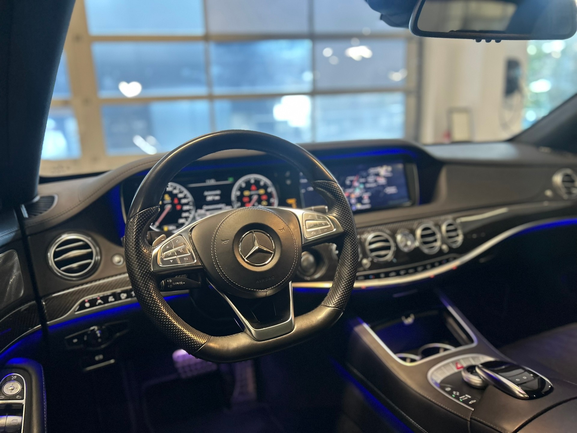 MERCEDES-BENZ S 500 4Matic 7G-Tronic AMG Line-image-6