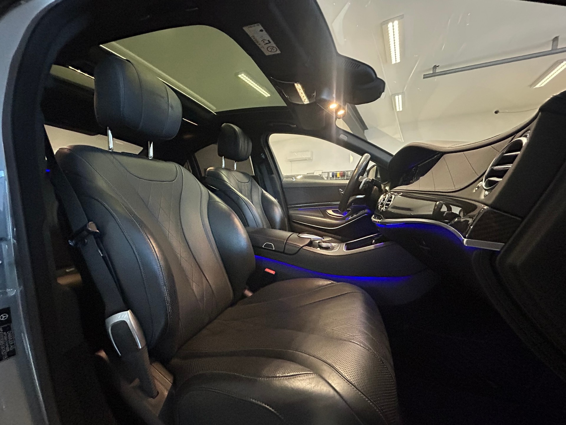 MERCEDES-BENZ S 500 4Matic 7G-Tronic AMG Line-image-11