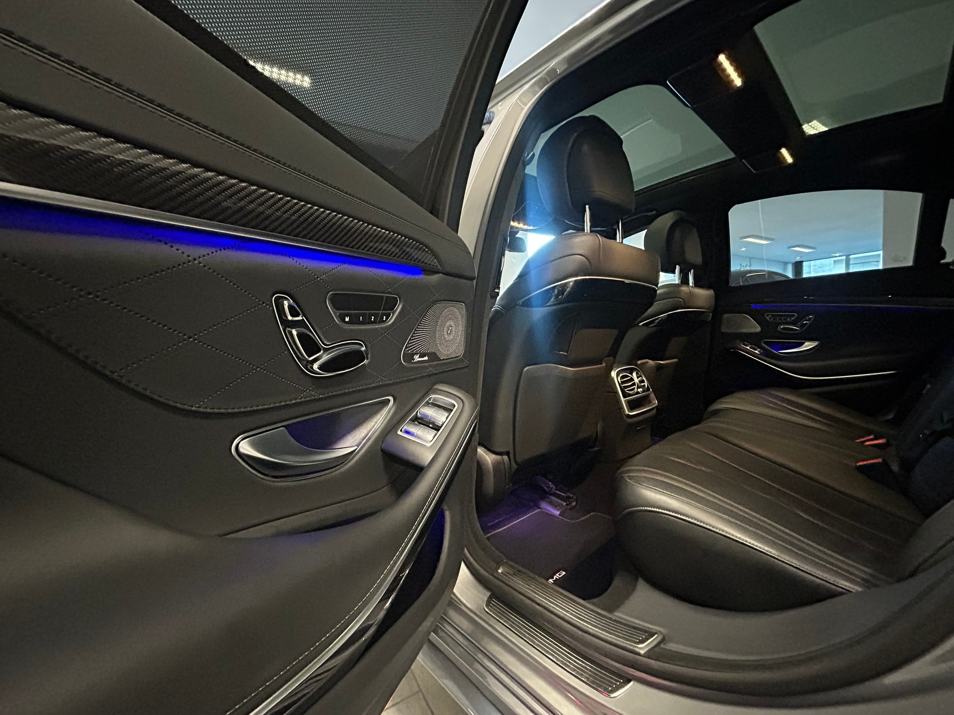 MERCEDES-BENZ S 500 4Matic 7G-Tronic AMG Line-image-13