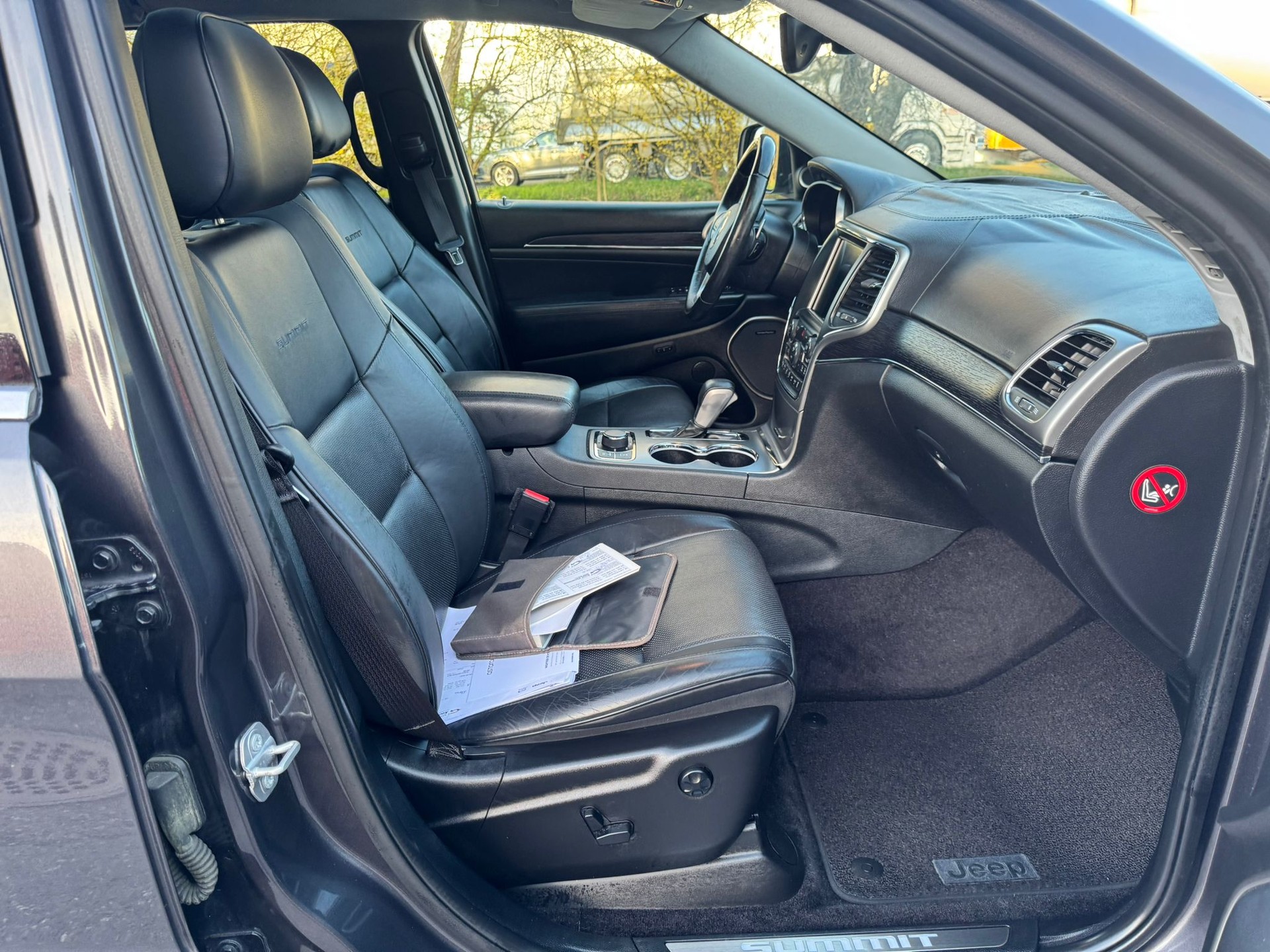 JEEP Grand Cherokee 3.0 CRD Summit Automatic-image-11