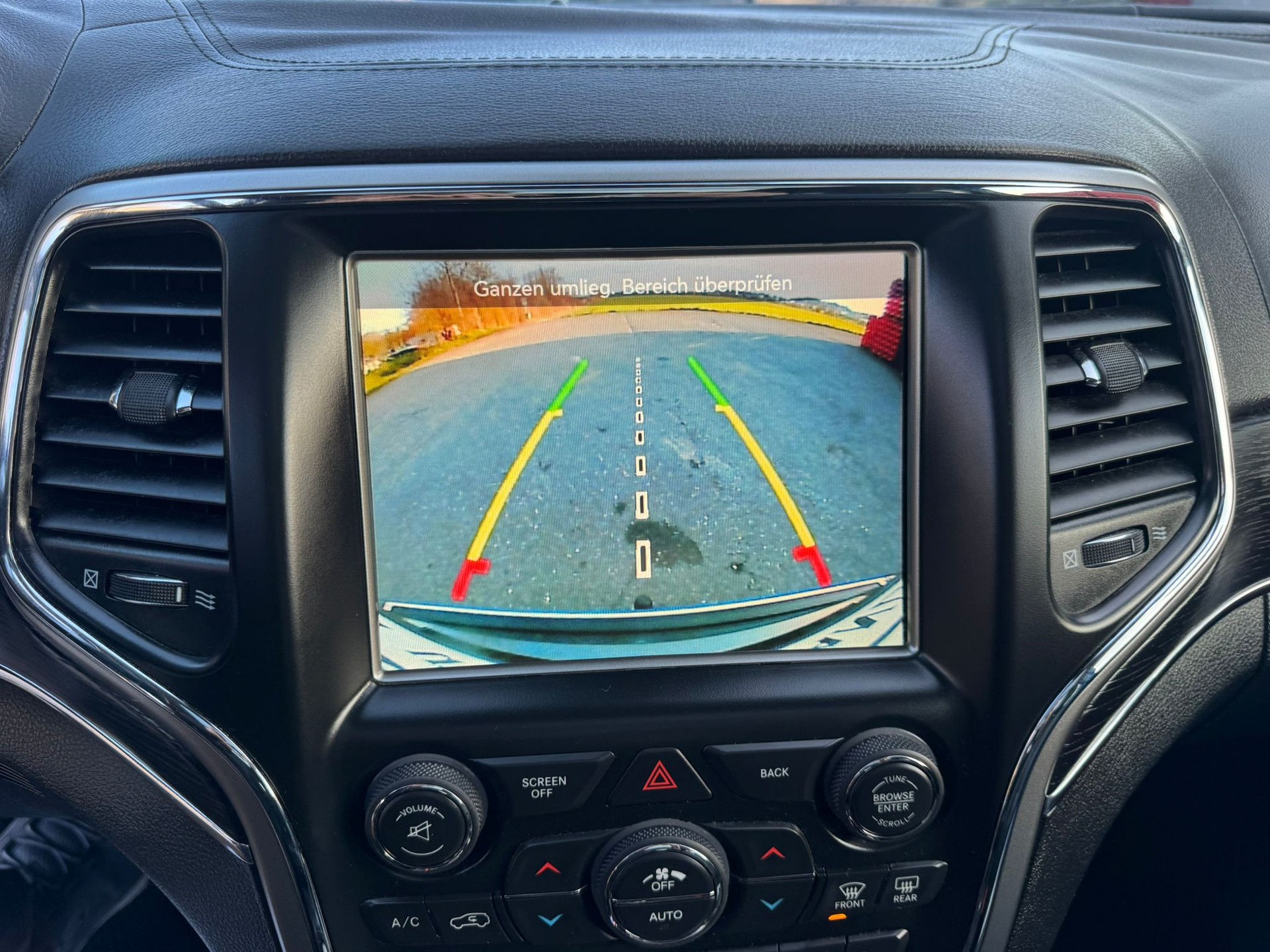 JEEP Grand Cherokee 3.0 CRD Summit Automatic-image-25