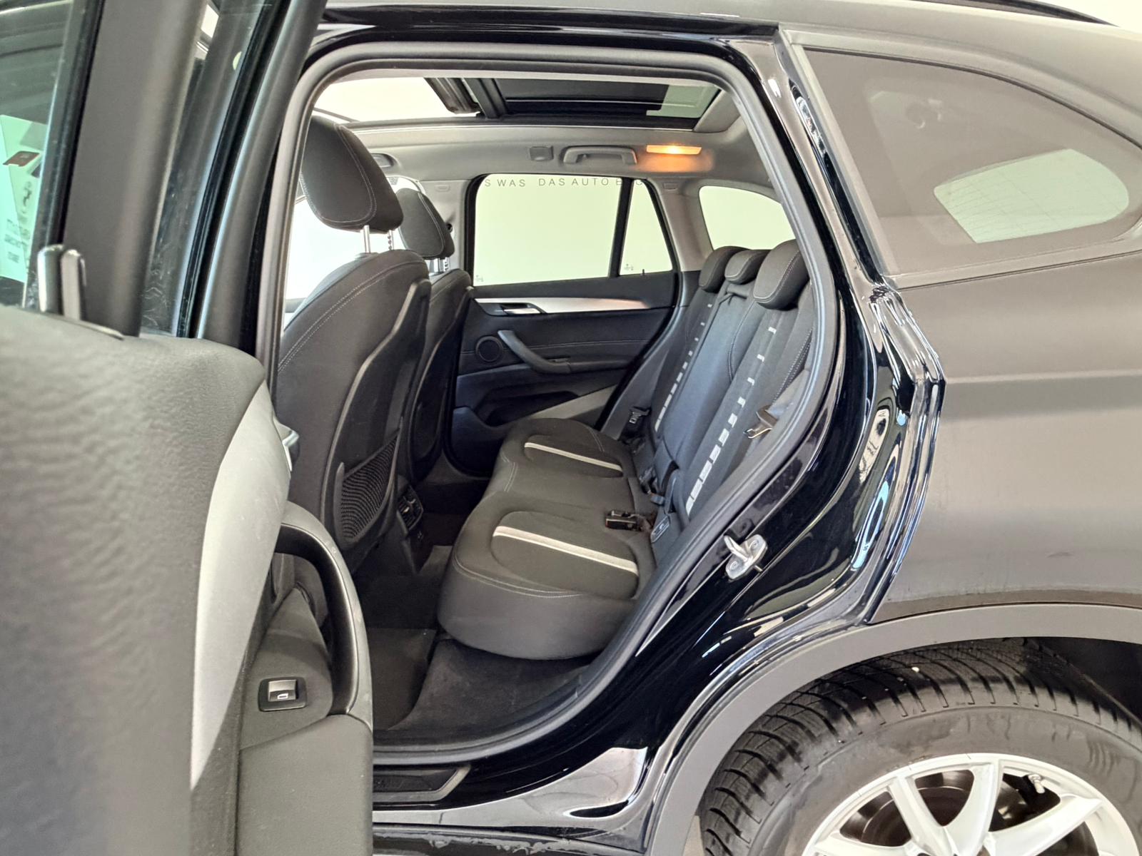 BMW X1 xDrive 20d Steptronic*Panorama*CH Fahrzeug*-image-15