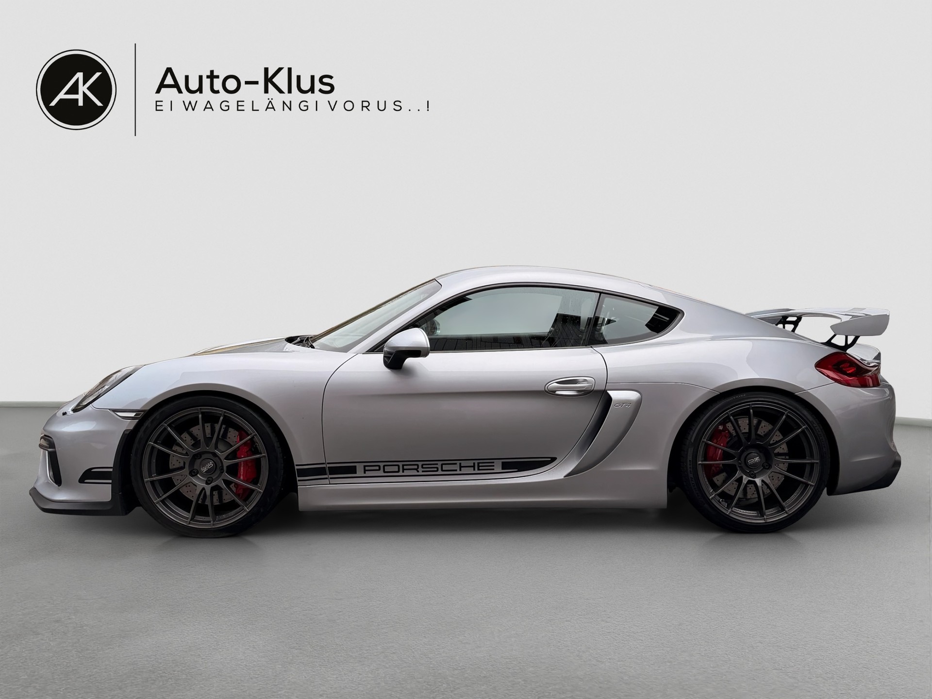 PORSCHE Cayman GT4-image-2