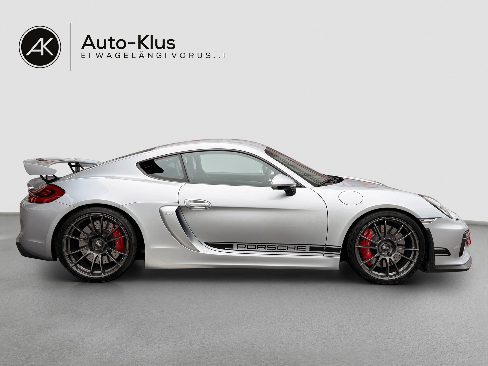 PORSCHE Cayman GT4-image-6