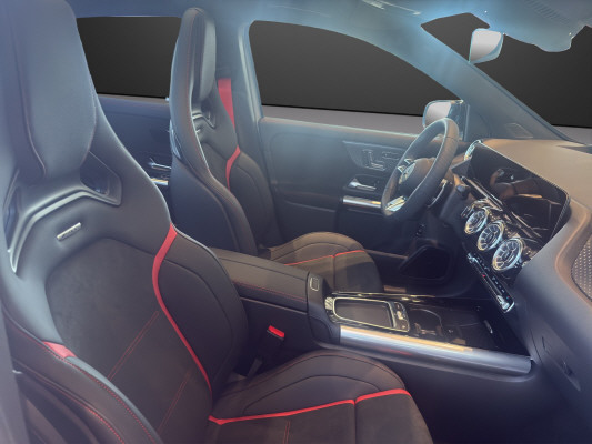 MERCEDES-BENZ GLA AMG 35 4Matic 8G-DCT-image-7