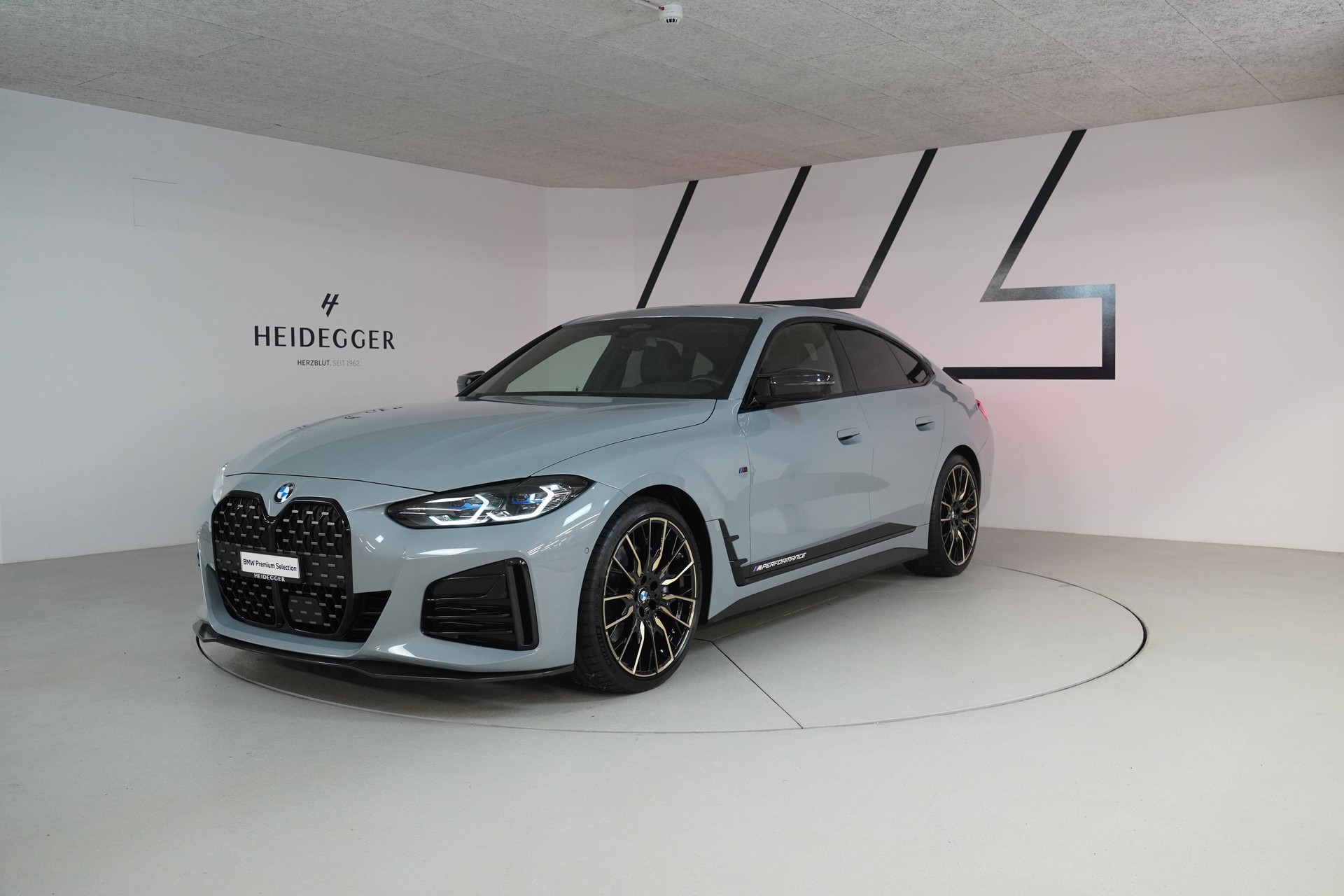 BMW M440i xDrive 48V Gran Coupé Steptronic-image-0