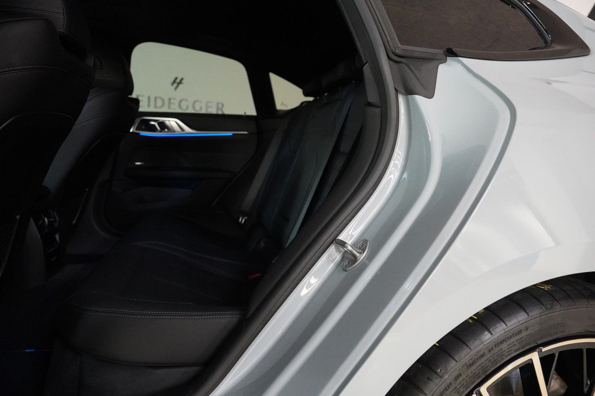 BMW M440i xDrive 48V Gran Coupé Steptronic-image-12