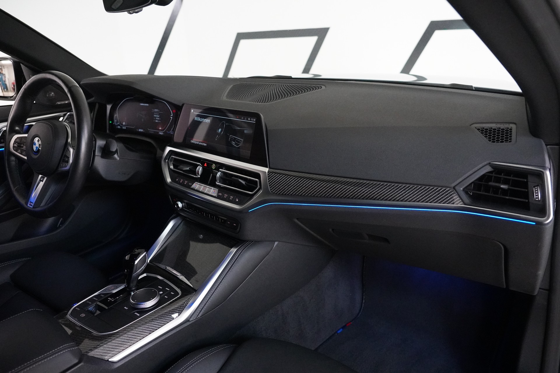 BMW M440i xDrive 48V Gran Coupé Steptronic-image-16