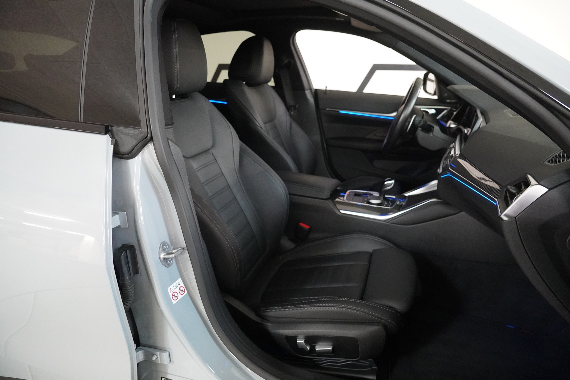 BMW M440i xDrive 48V Gran Coupé Steptronic-image-14