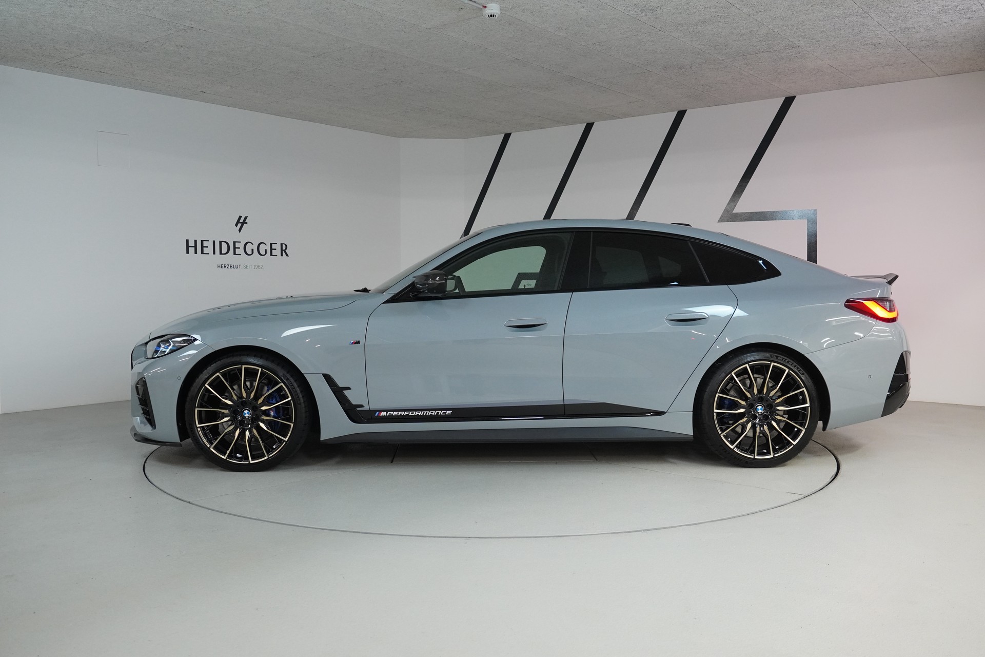 BMW M440i xDrive 48V Gran Coupé Steptronic-image-3