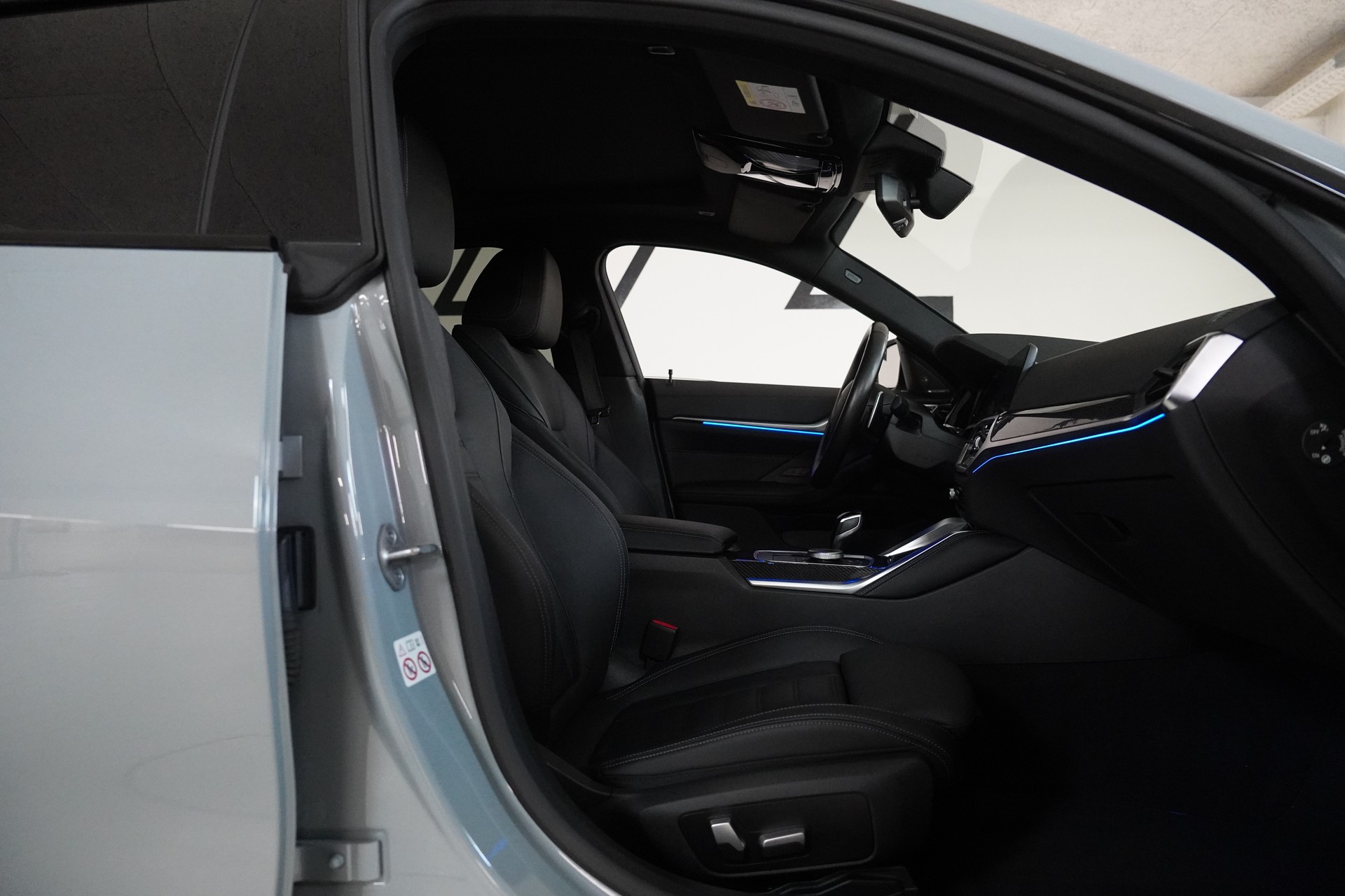 BMW M440i xDrive 48V Gran Coupé Steptronic-image-13