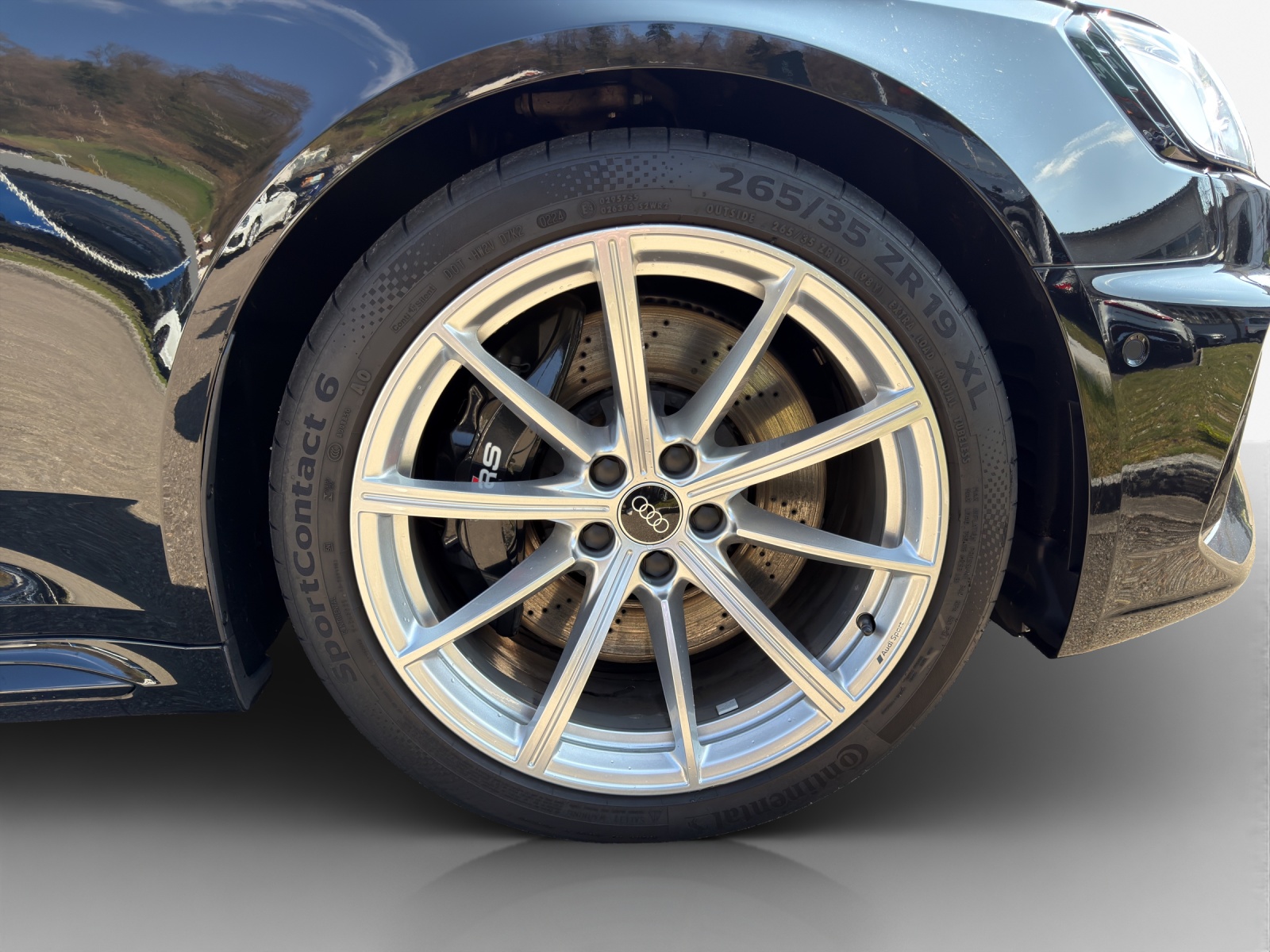 AUDI RS4 Avant quattro tiptronic-image-13