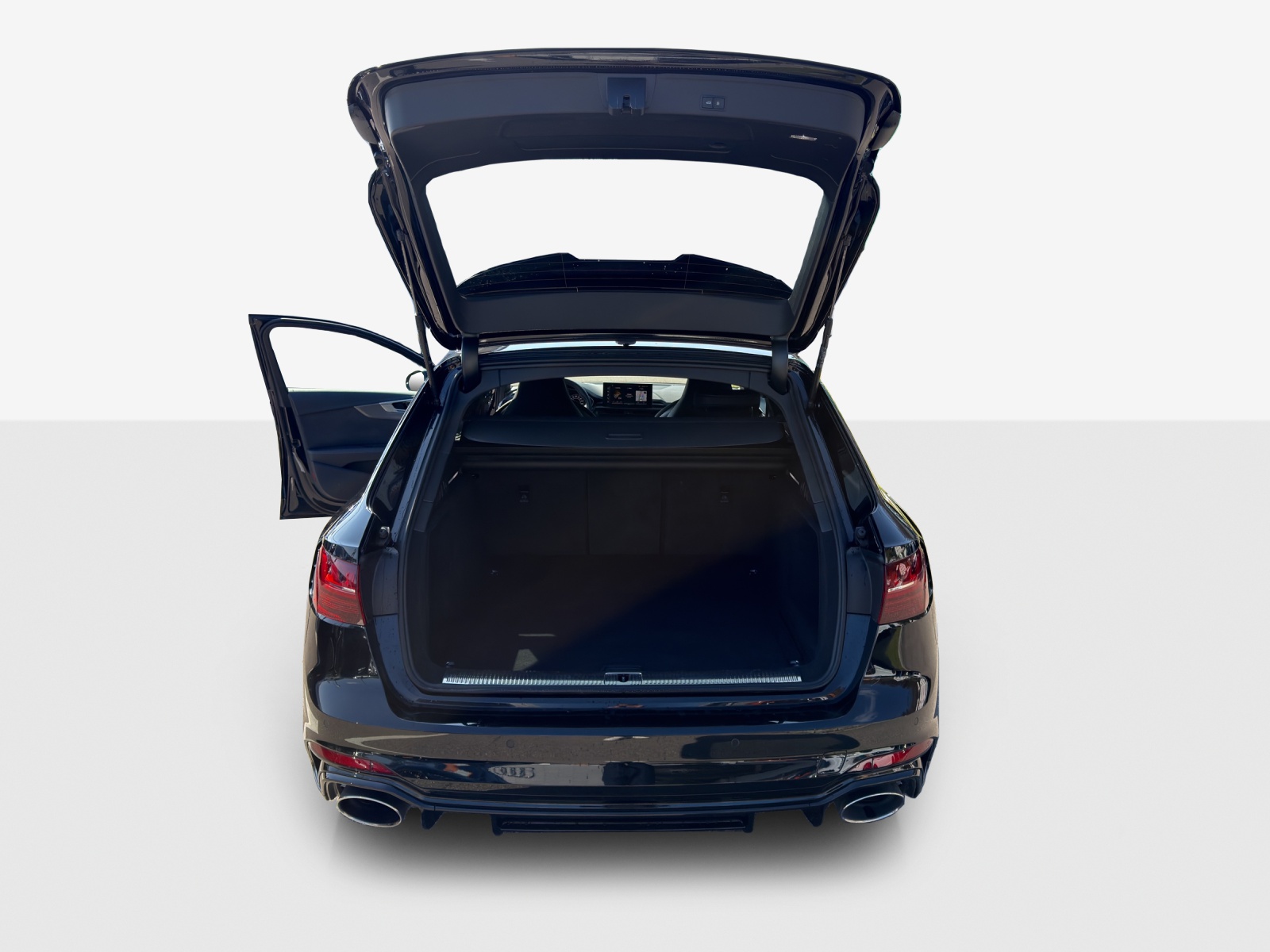 AUDI RS4 Avant quattro tiptronic-image-12