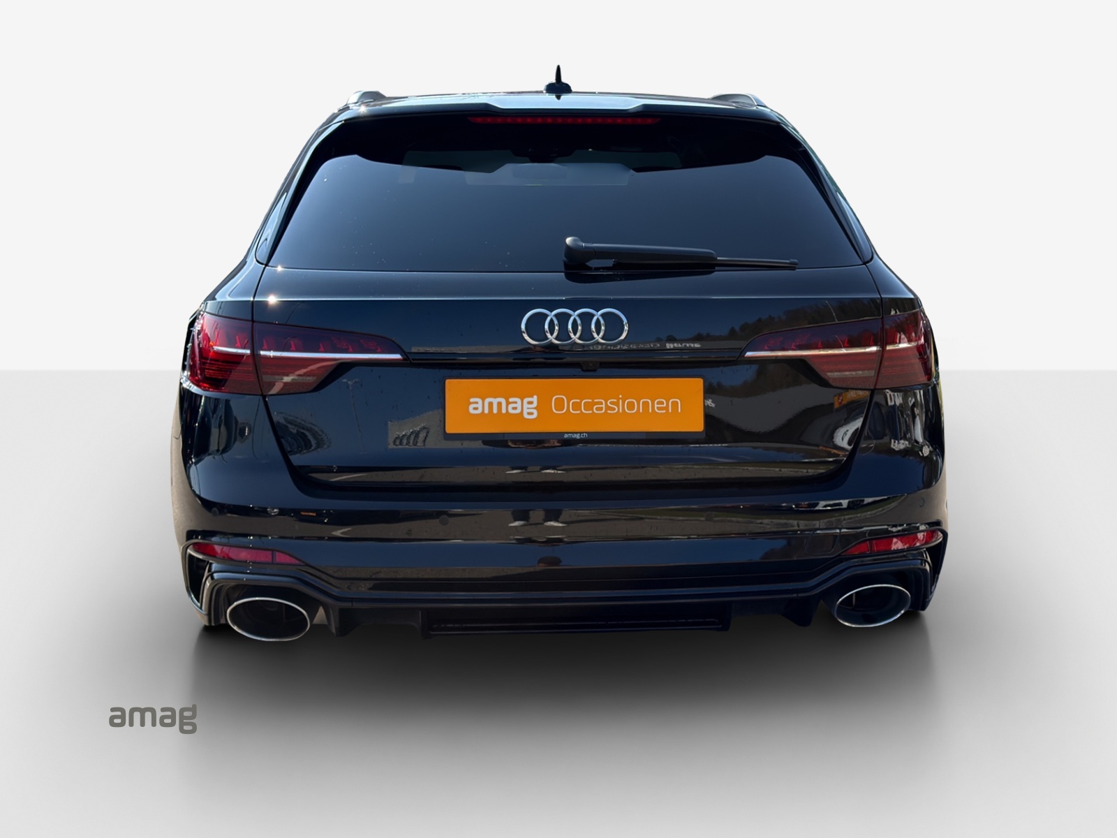 AUDI RS4 Avant quattro tiptronic-image-3