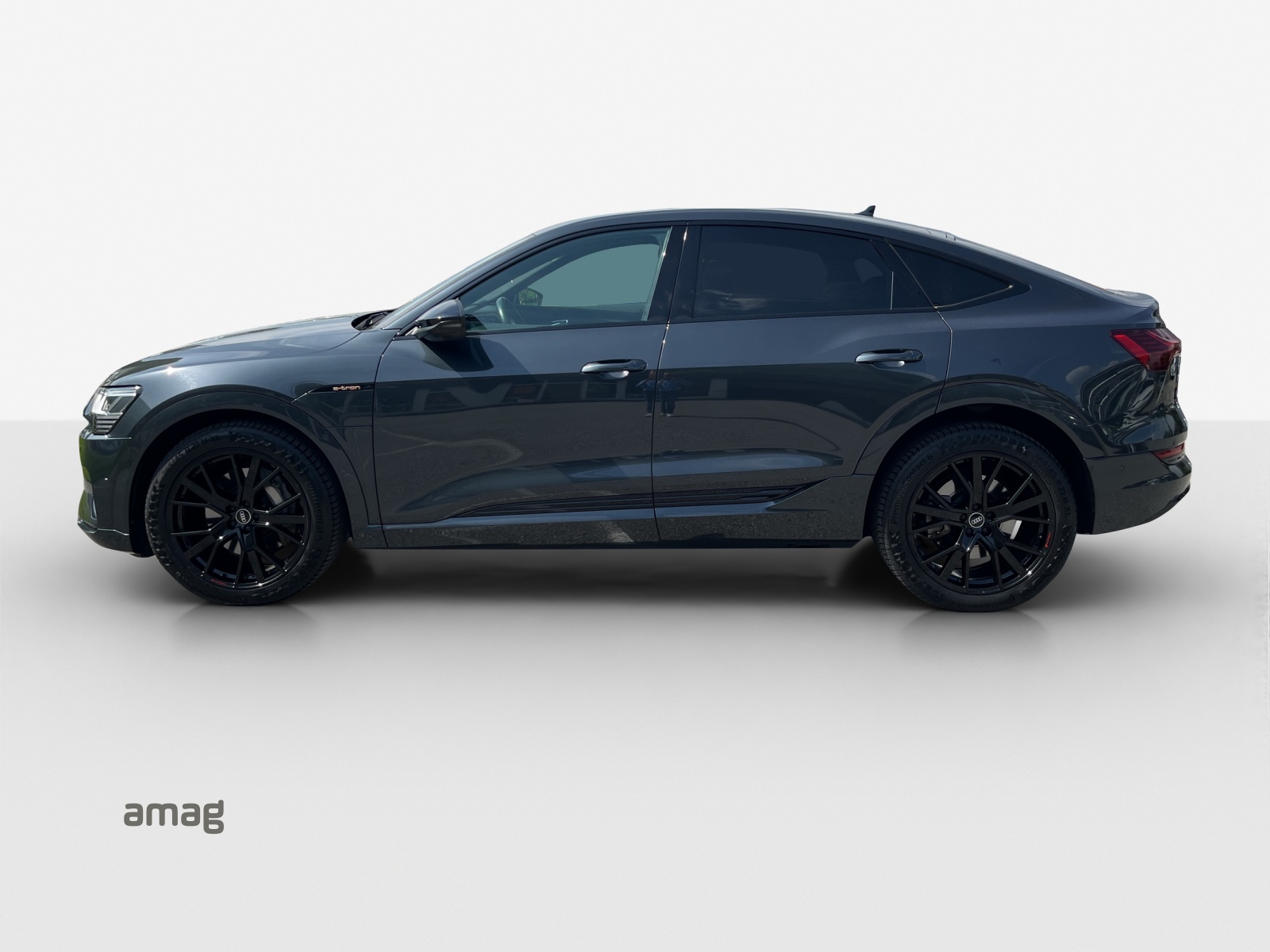 AUDI e-tron 55 Sportback Advanced quattro-image-2