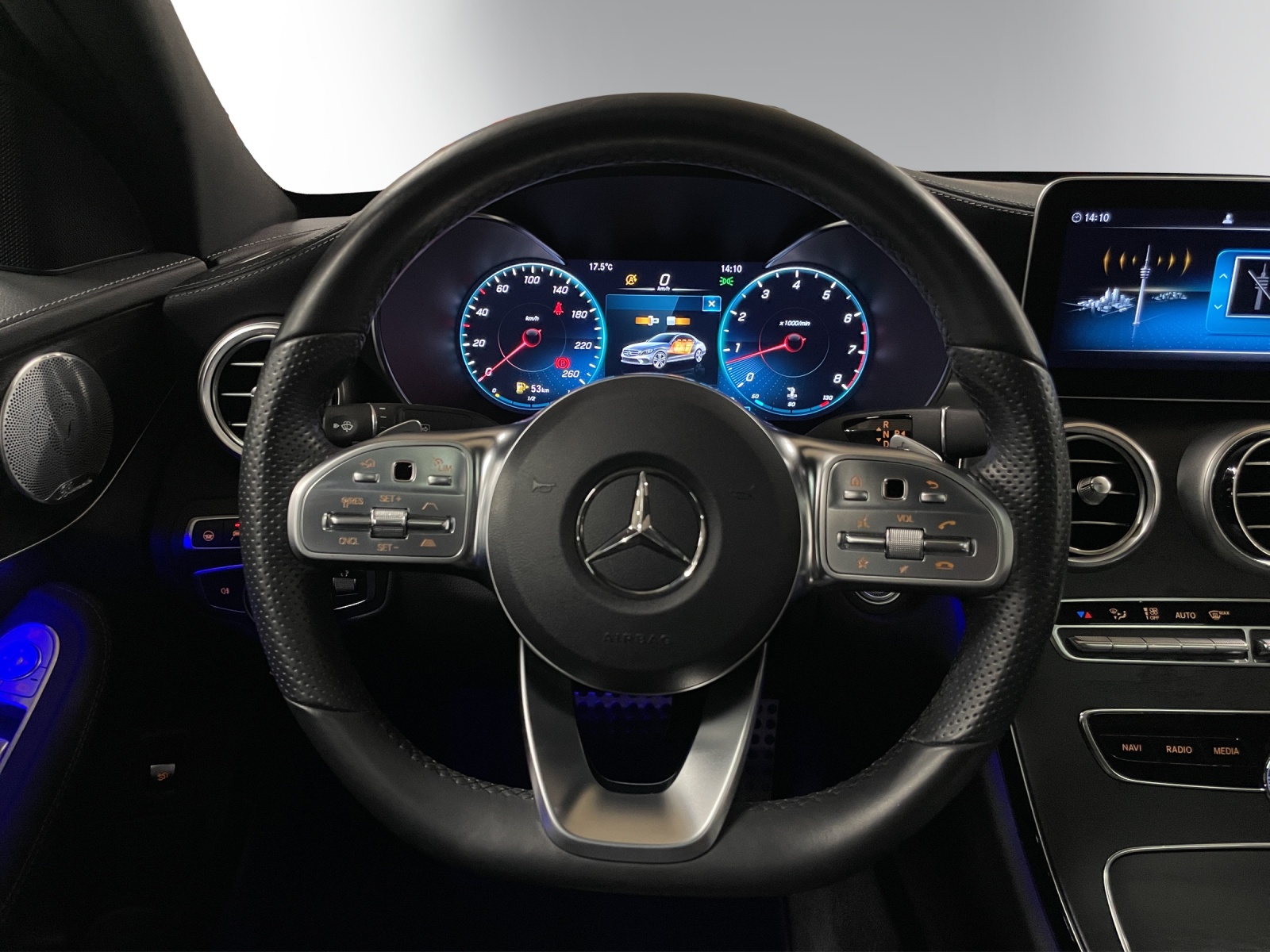 MERCEDES-BENZ C 400 4Matic AMG Line-image-13