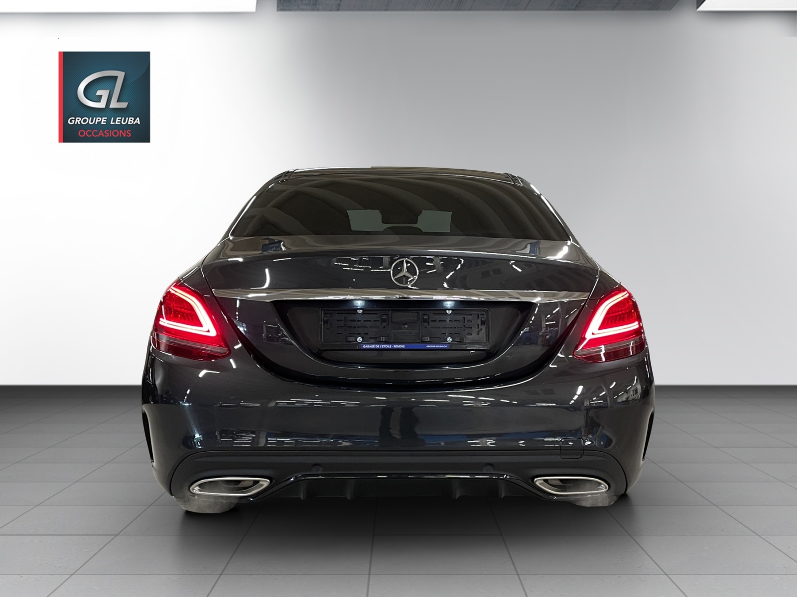 MERCEDES-BENZ C 400 4Matic AMG Line-image-4