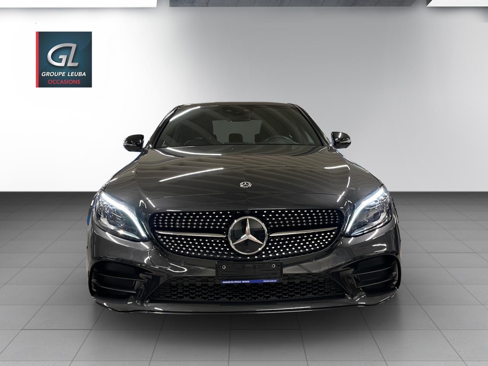 MERCEDES-BENZ C 400 4Matic AMG Line-showroom-element-1