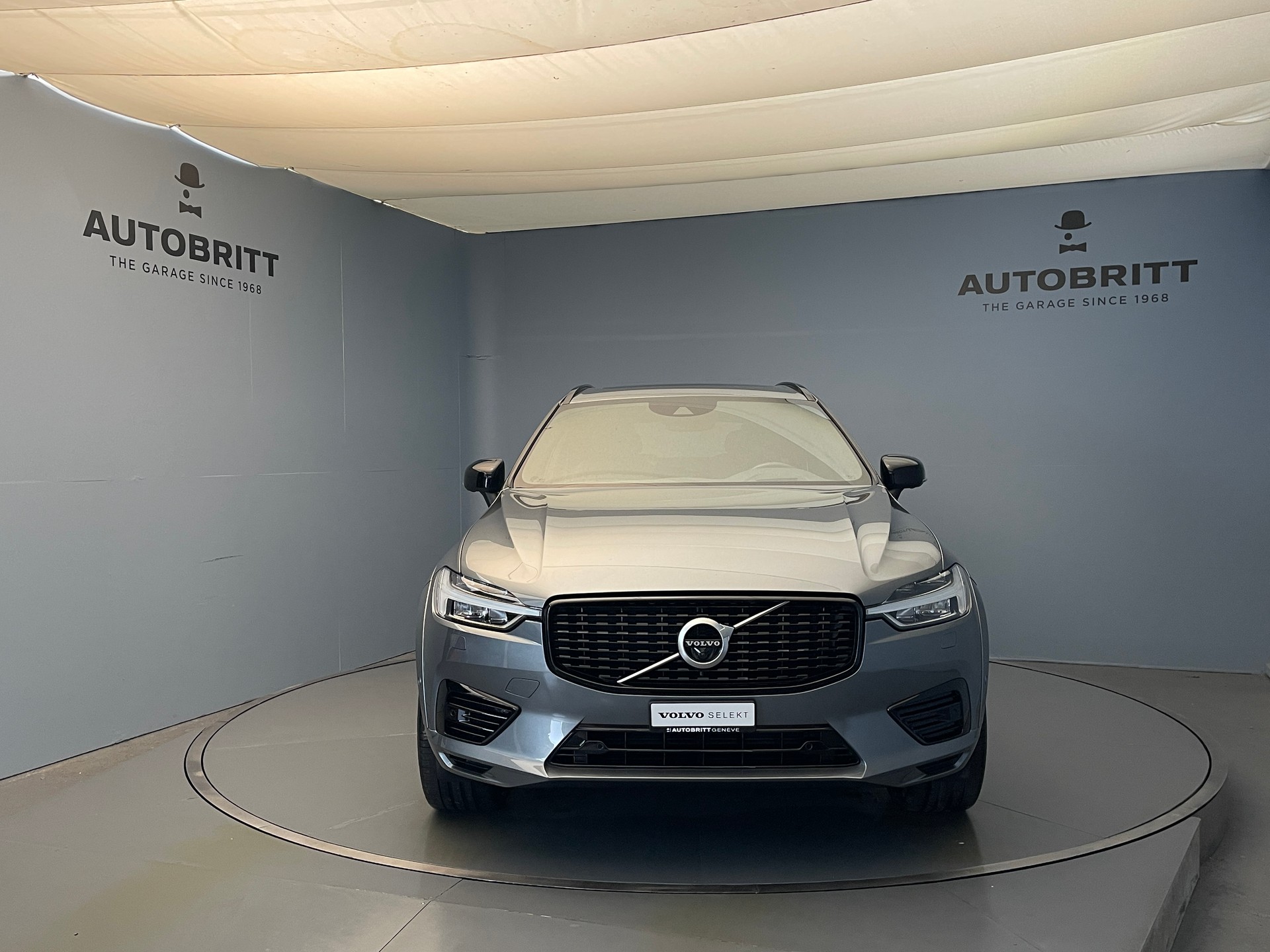 VOLVO XC60 2.0 T8 TE Polestar eAWD-image-4