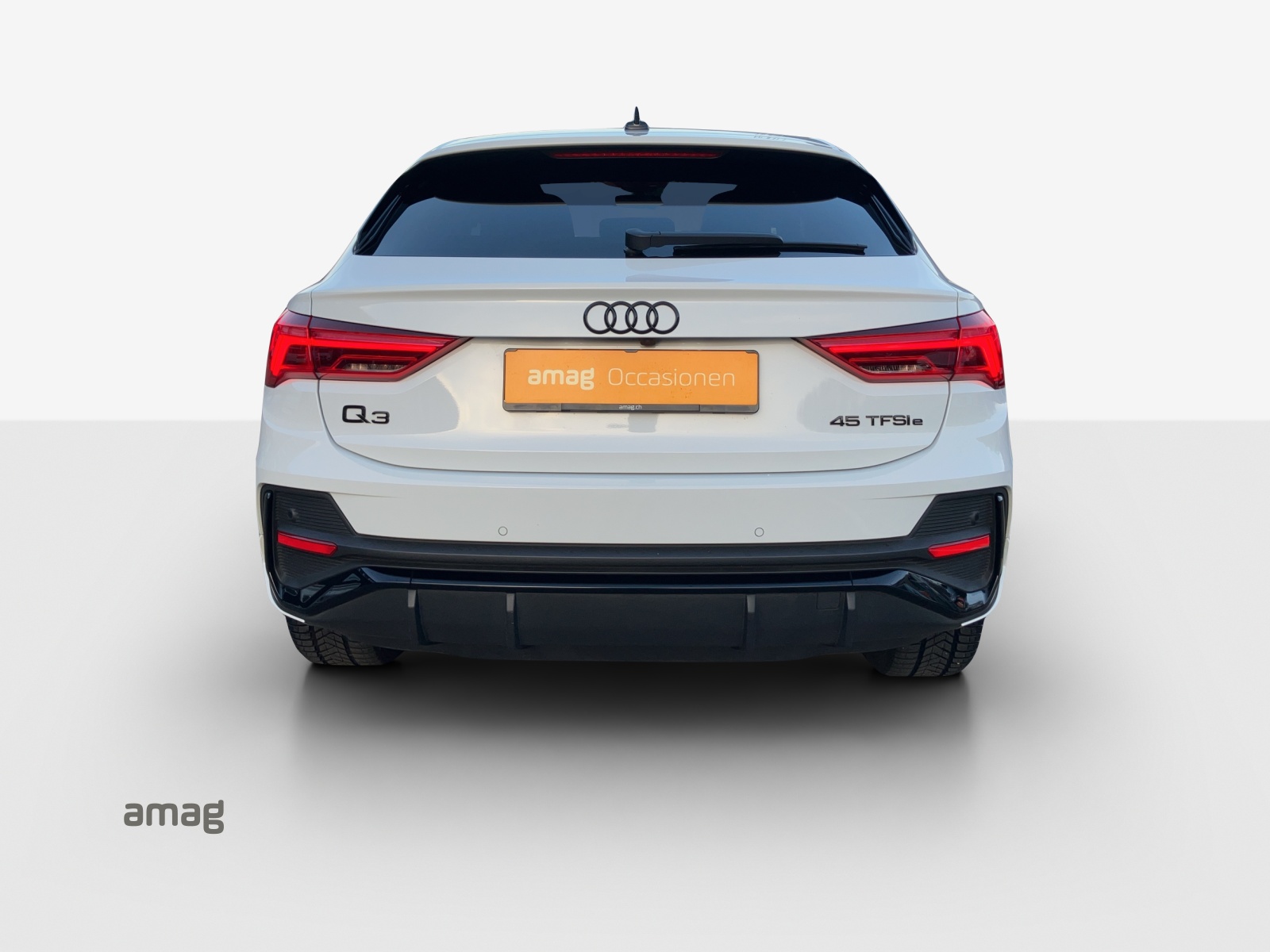 AUDI Q3 Sportback 45 TFSI e S line Attraction S-tronic-image-4