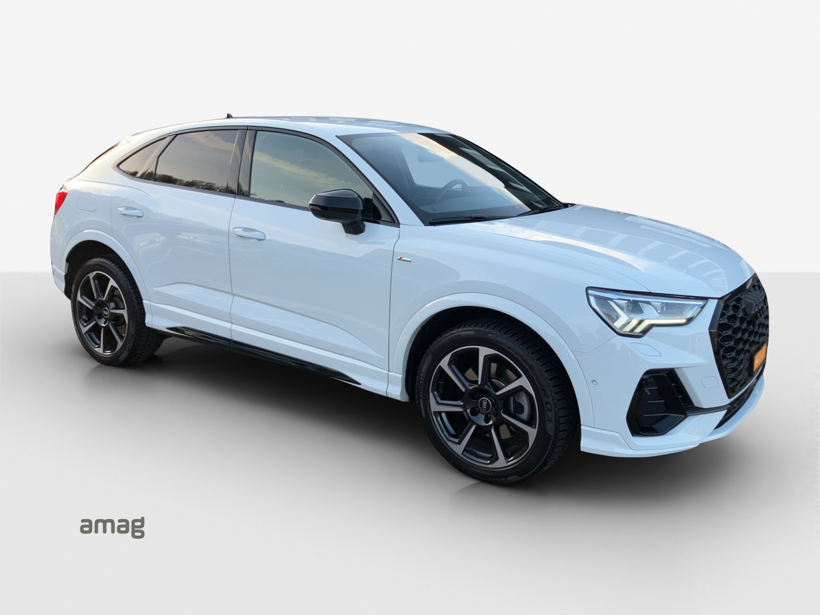AUDI Q3 Sportback 45 TFSI e S line Attraction S-tronic-image-6