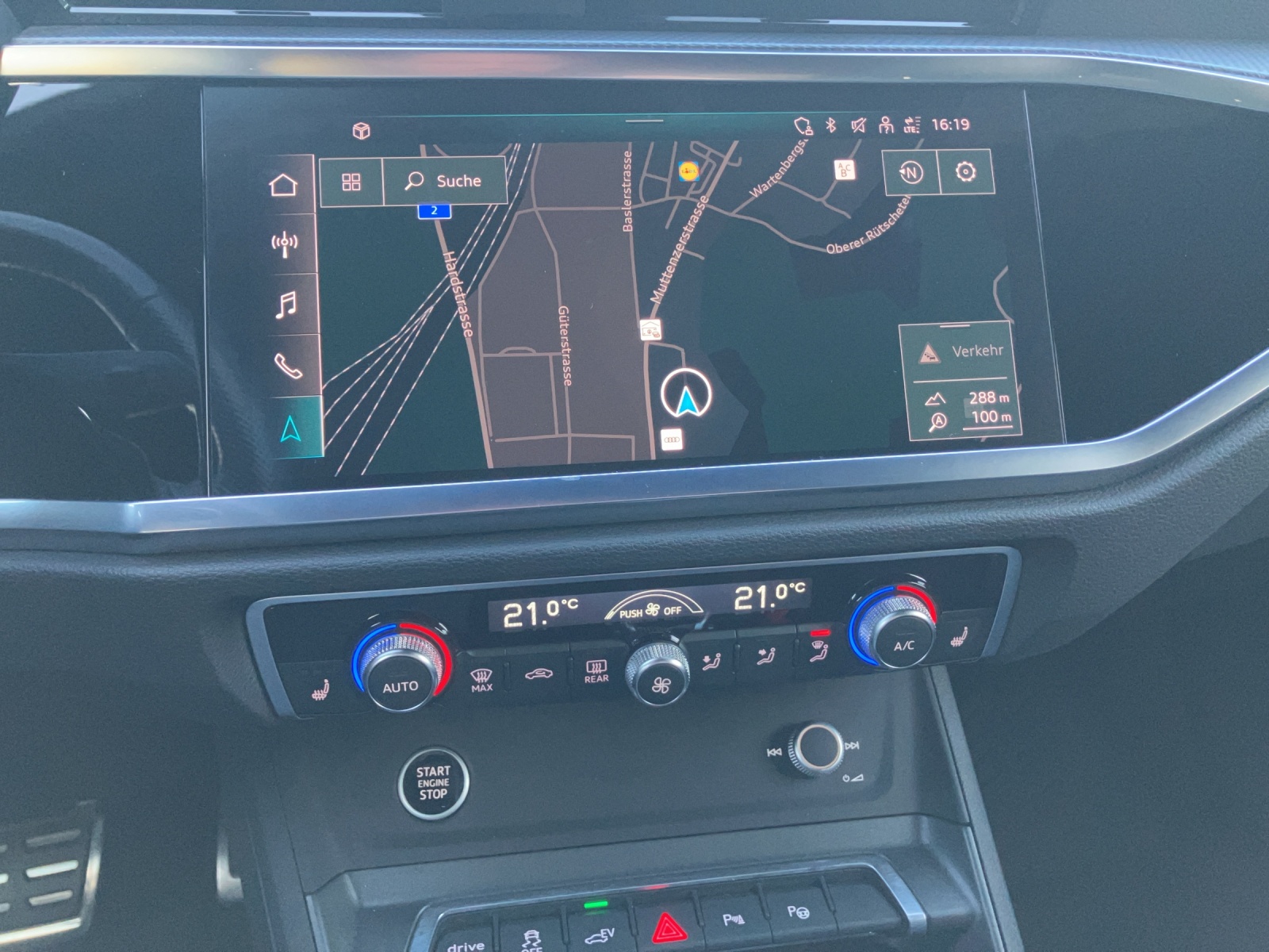 AUDI Q3 Sportback 45 TFSI e S line Attraction S-tronic-image-9