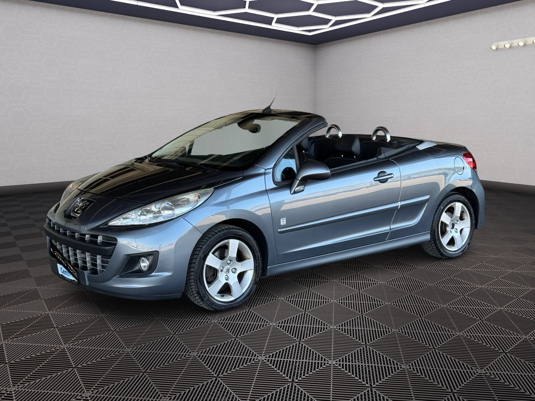 PEUGEOT 207 CC 1.6 16V Turbo Swiss Edition-image-10