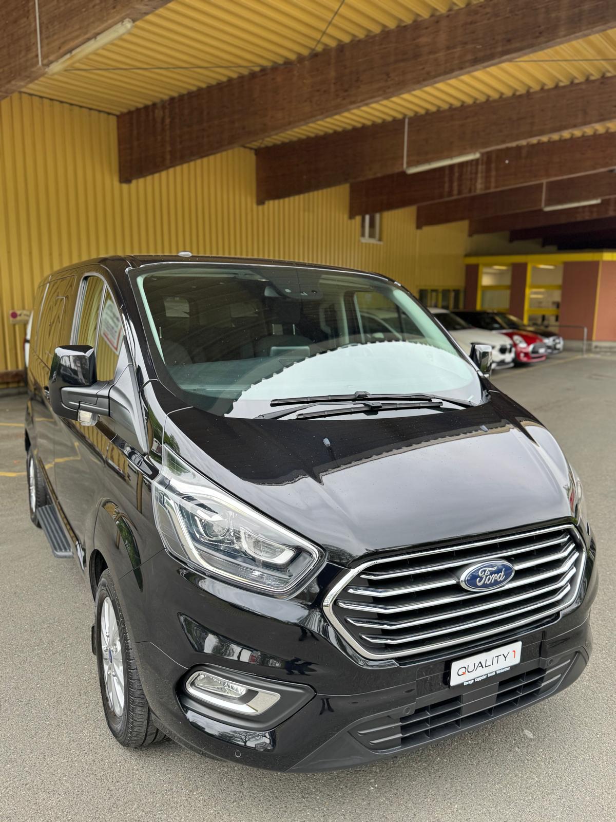 FORD Tourneo Custom 320 L1H1 Titanium (Bus) Ford FORD Tourneo Custom 320 L1H1 Titanium (Bus)