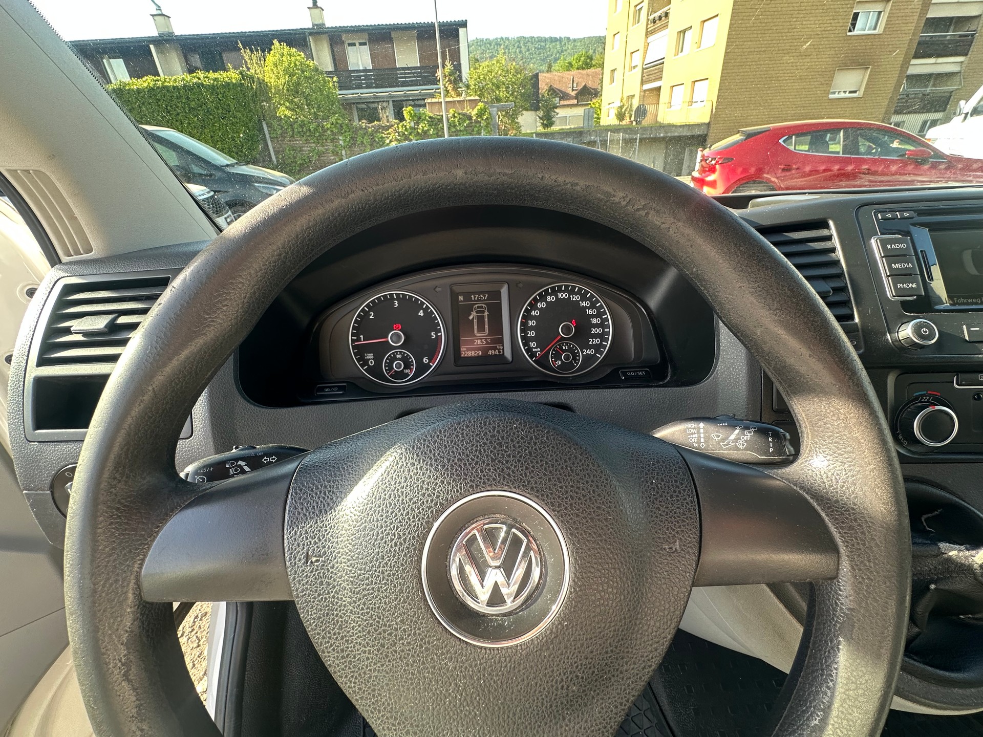 VW T5 2.0 TDI-image-10