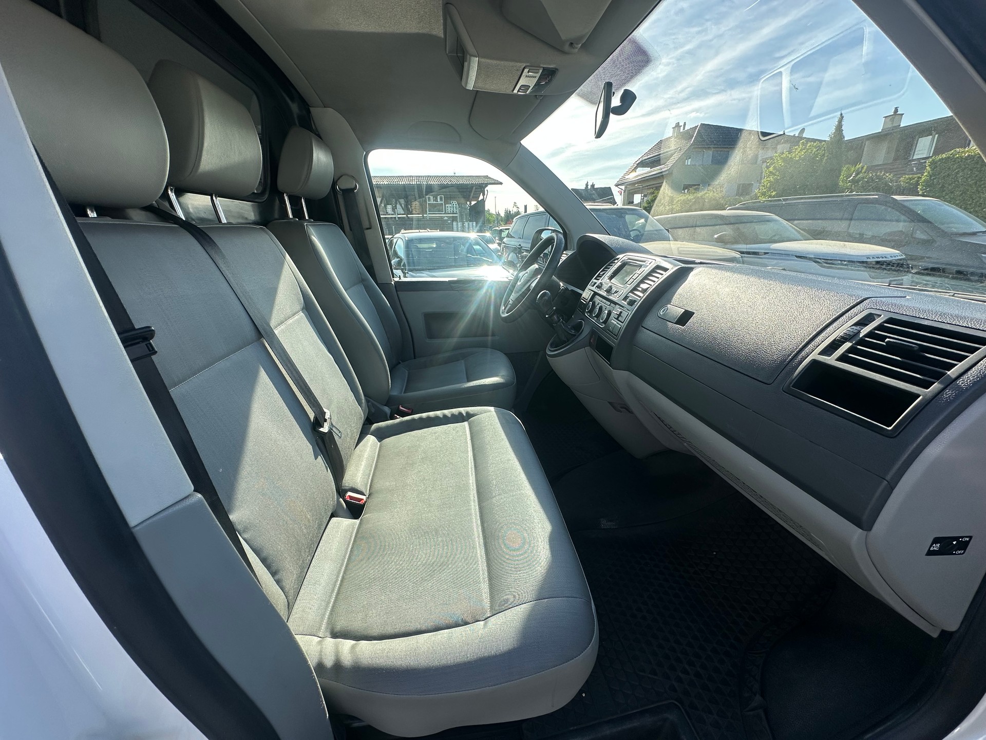 VW T5 2.0 TDI-image-11