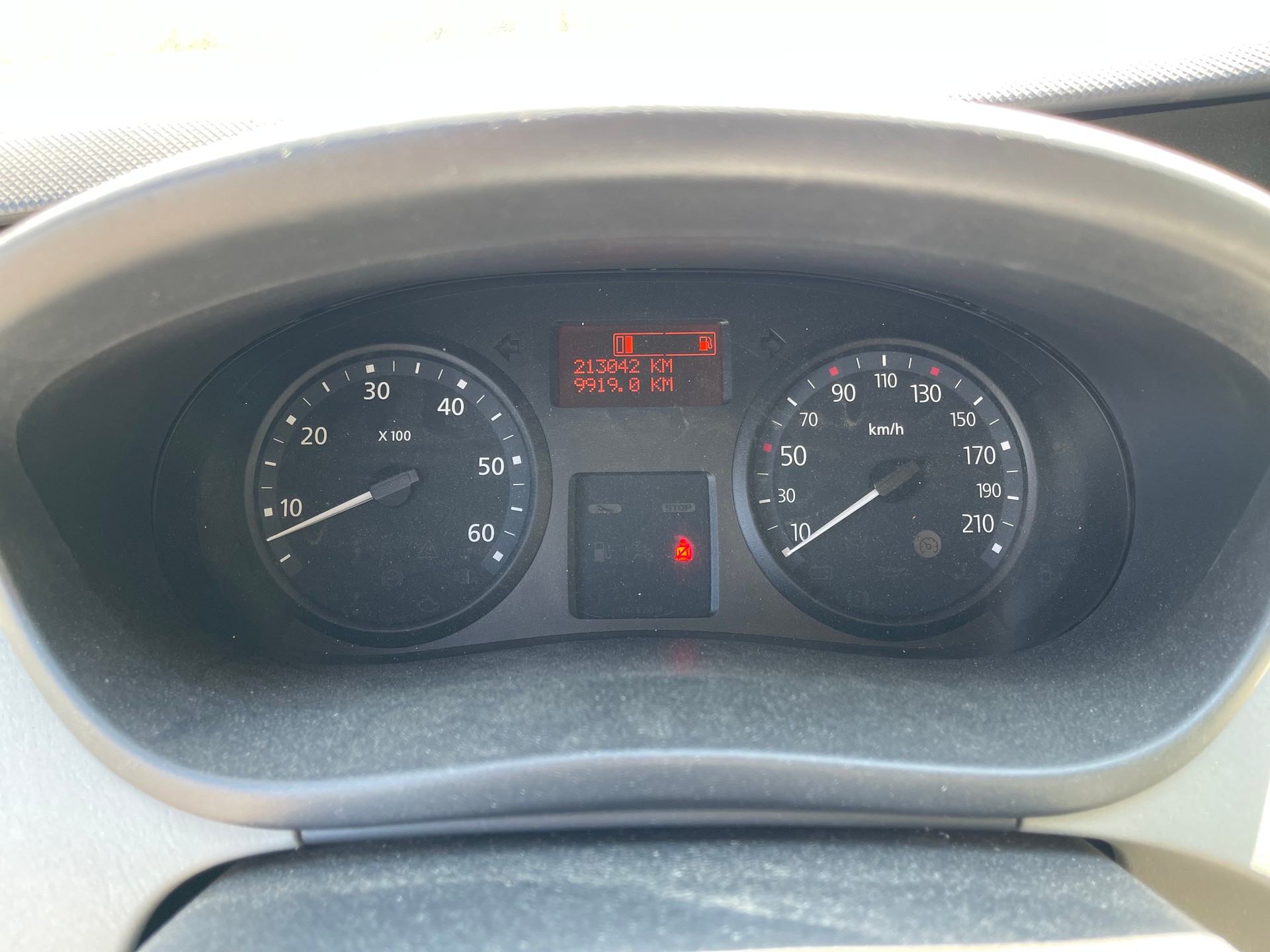 NISSAN Primastar 2.0dCi 115 L1H1 Comfort 2.7t-image-11