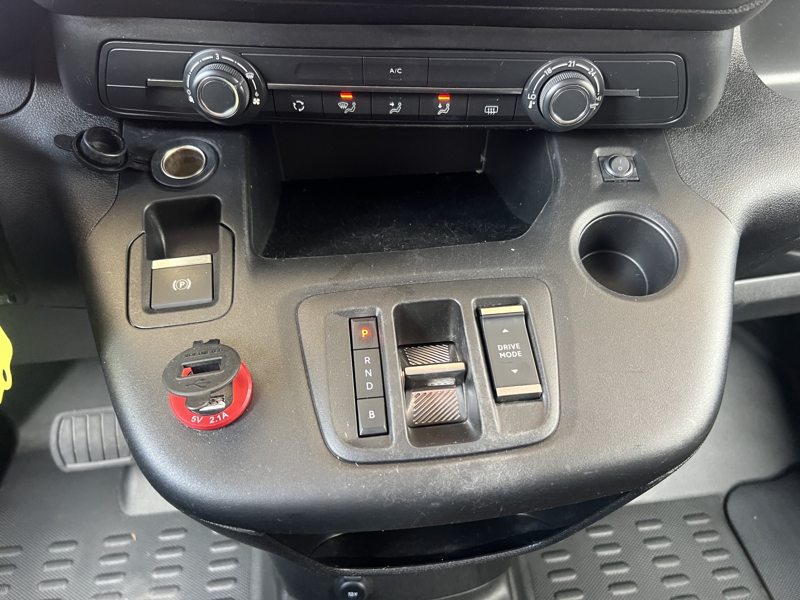 CITROEN e-Berlingo Van Club 1000kg-image-24