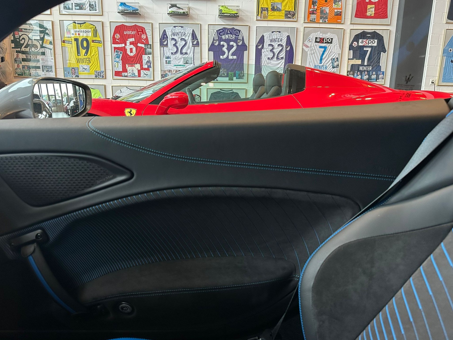 MASERATI MC 20-image-18