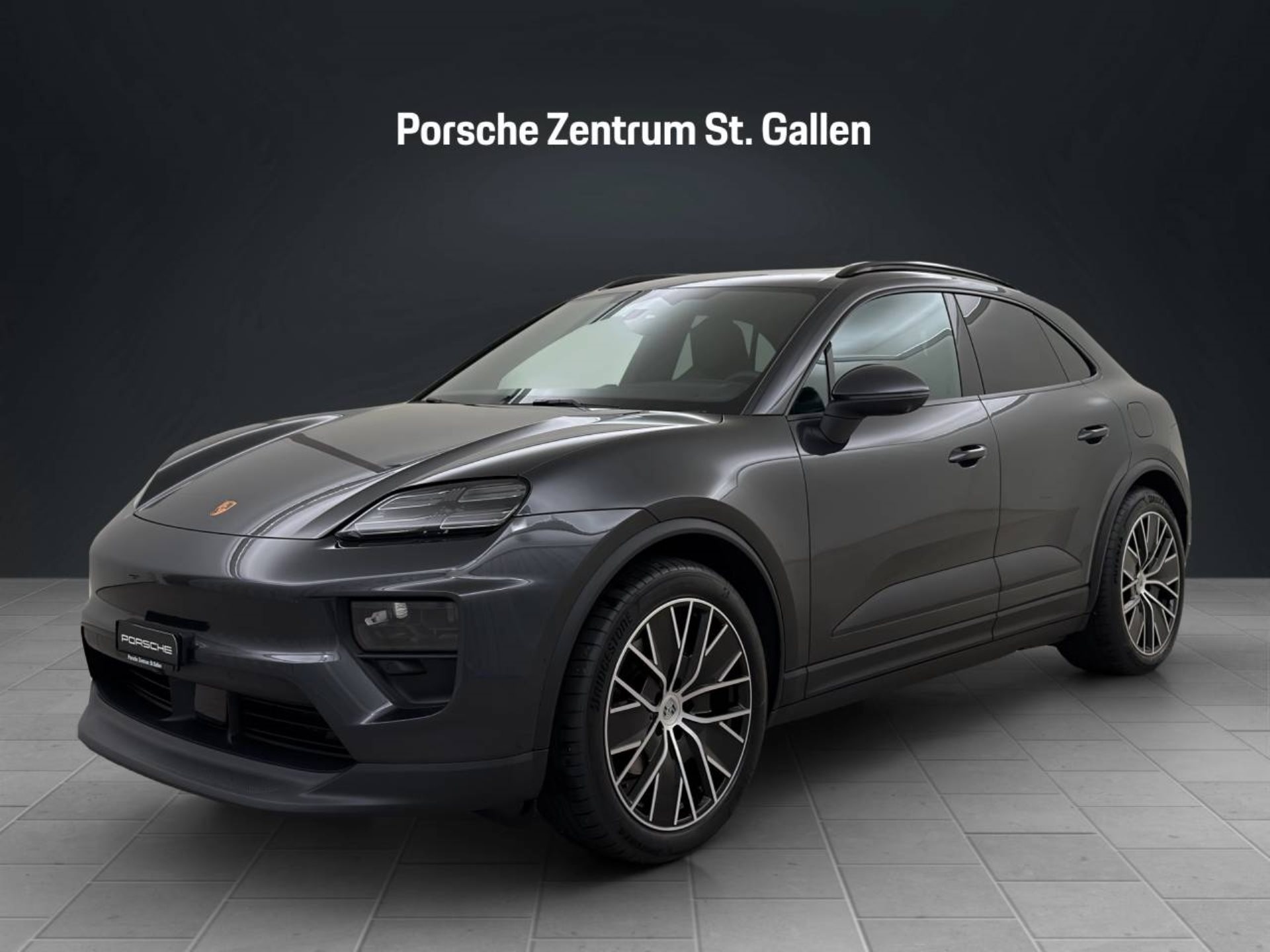 PORSCHE Macan 4-image-0