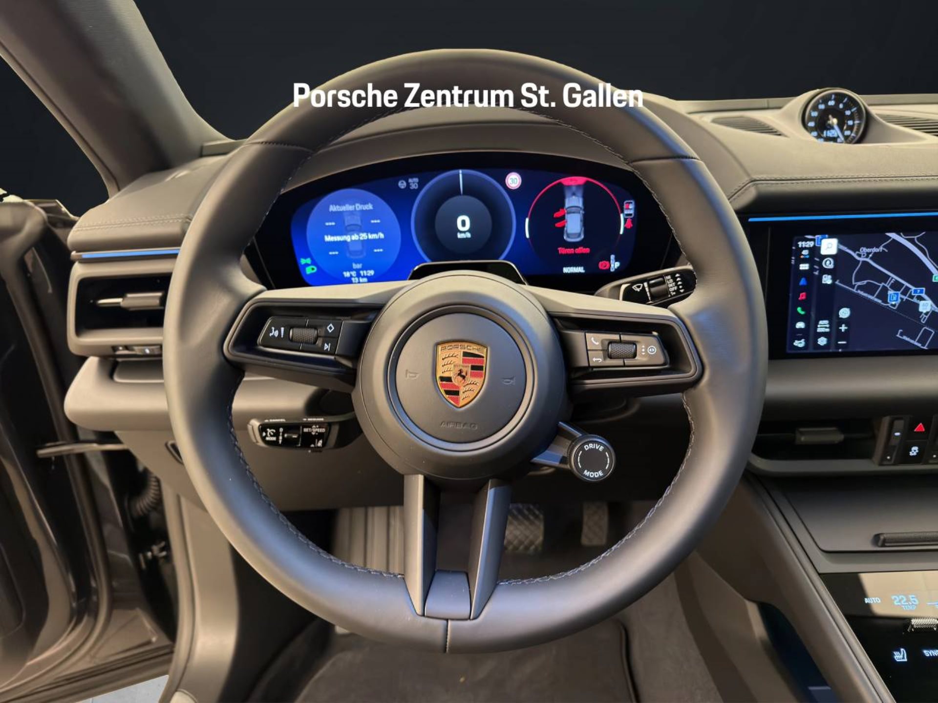 PORSCHE Macan 4-image-13