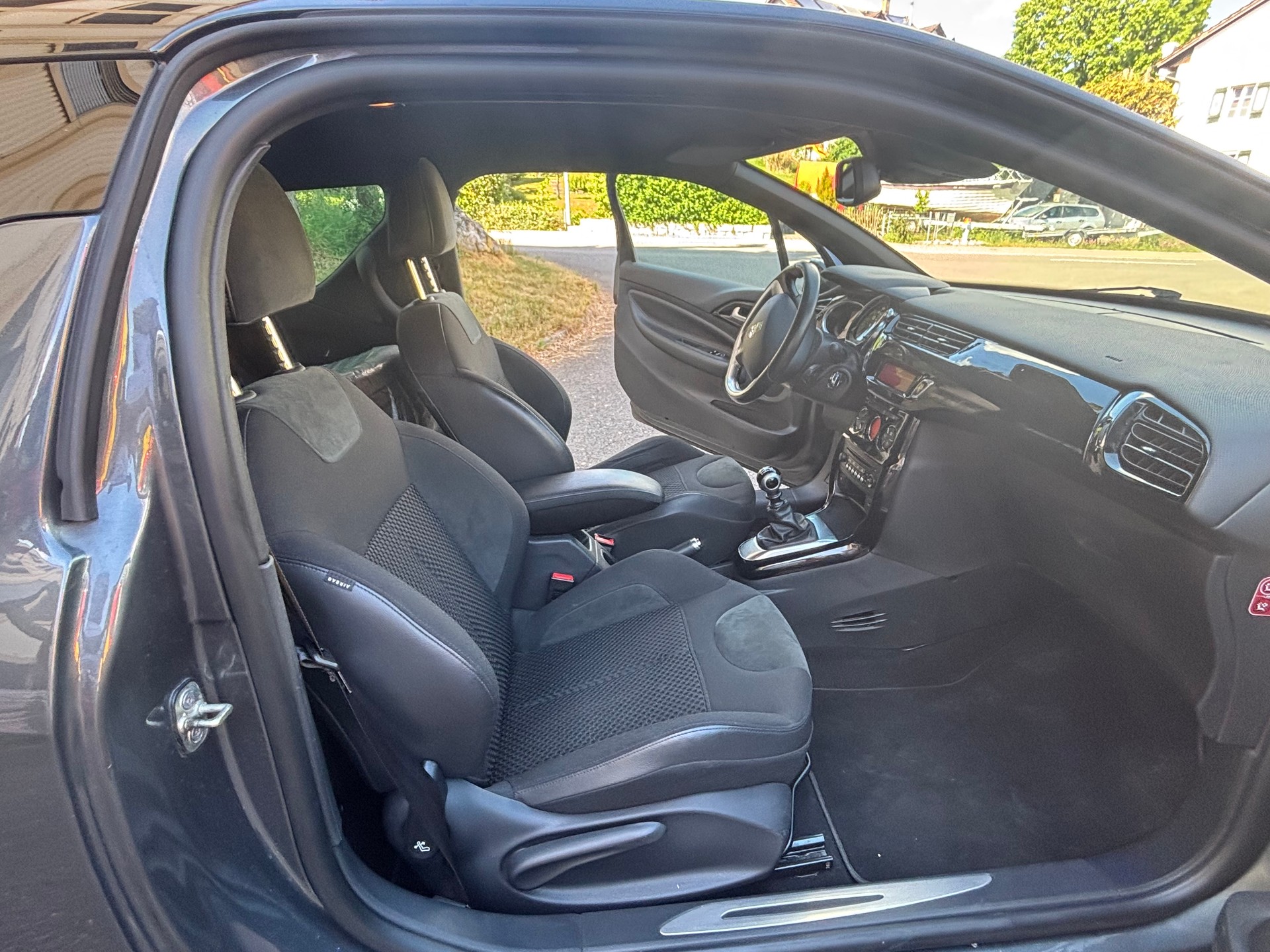 DS AUTOMOBILES DS3 1.6 THP Sport Chic-image-11