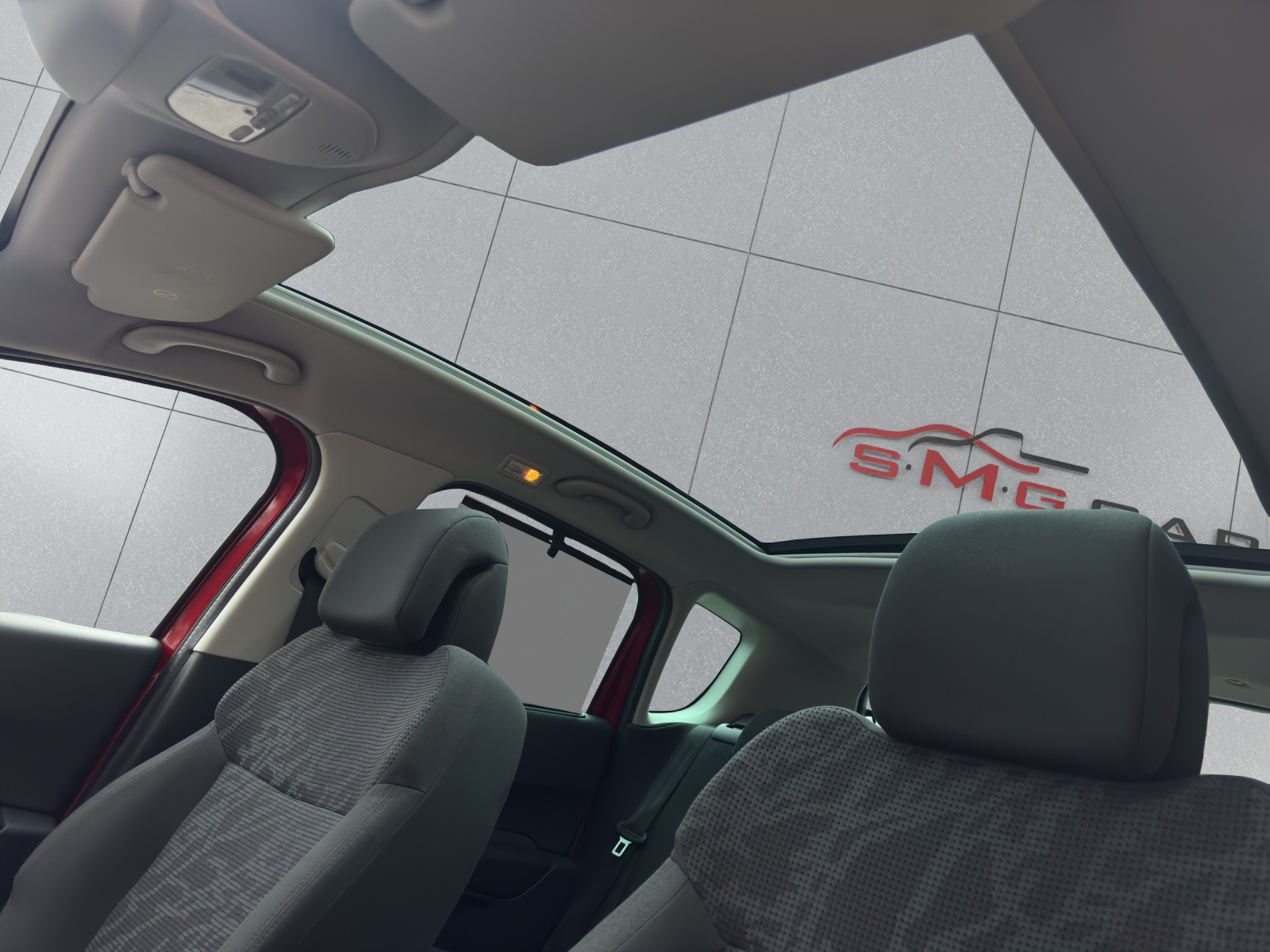 PEUGEOT 3008 2.0 HDI Business Tiptronic-image-11